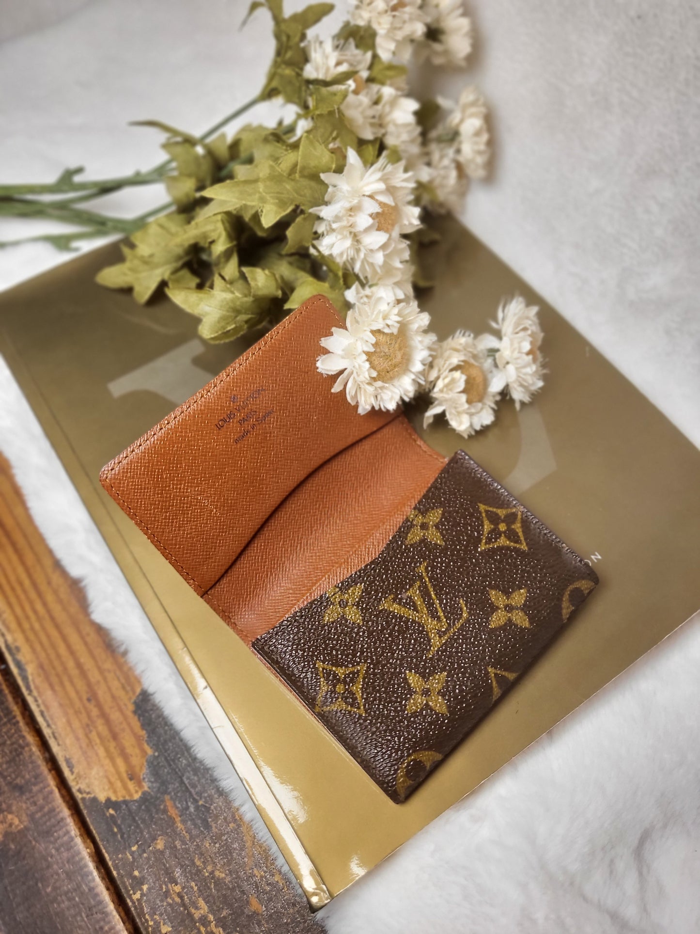 Authentic pre-owned Louis Vuitton Cartes de visite card holder