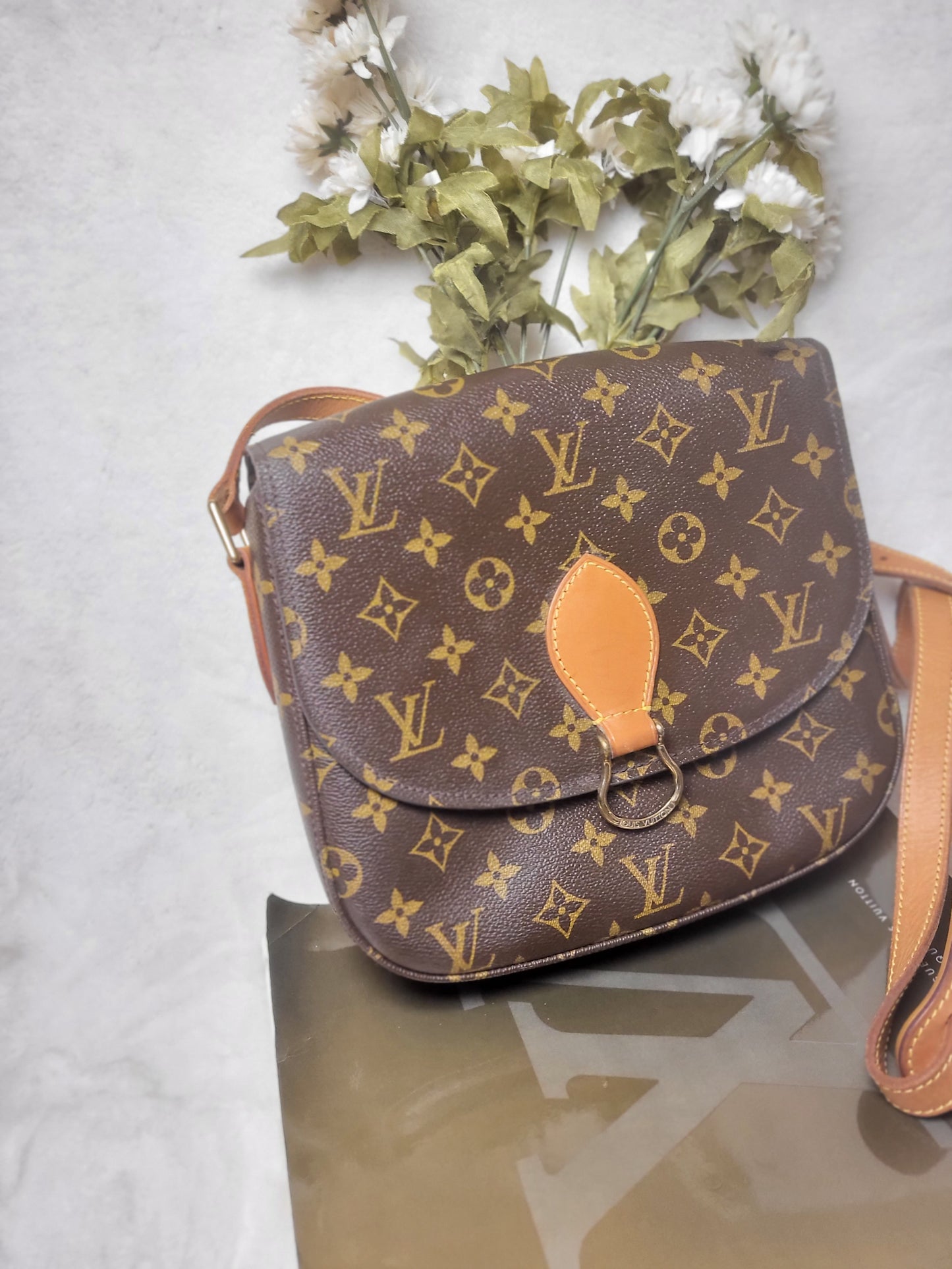 Authentic pre-owned Louis Vuitton Saint Cloud GM crossbody shoulder bag