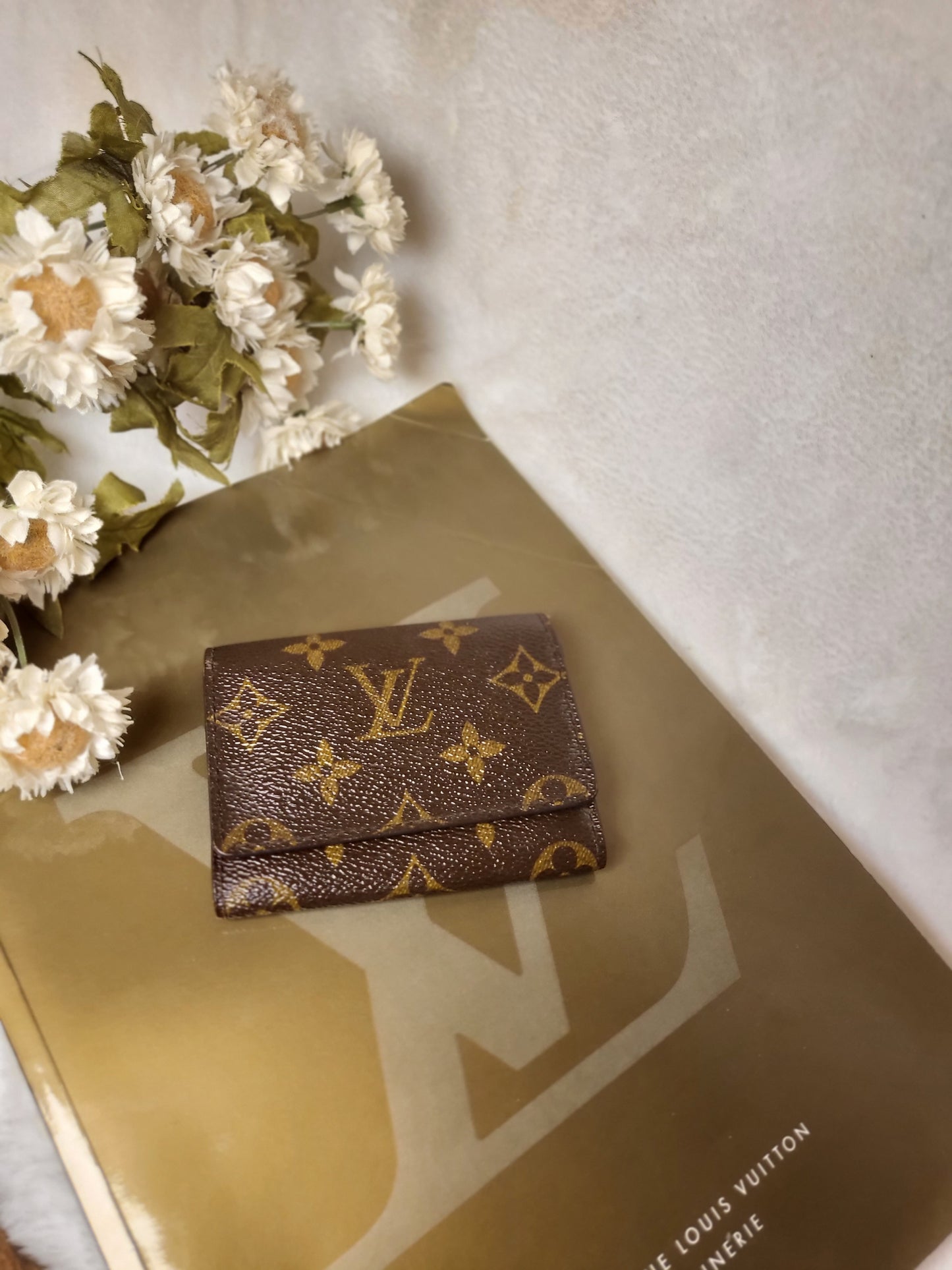 Authentic pre-owned Louis Vuitton Cartes de visite card holder