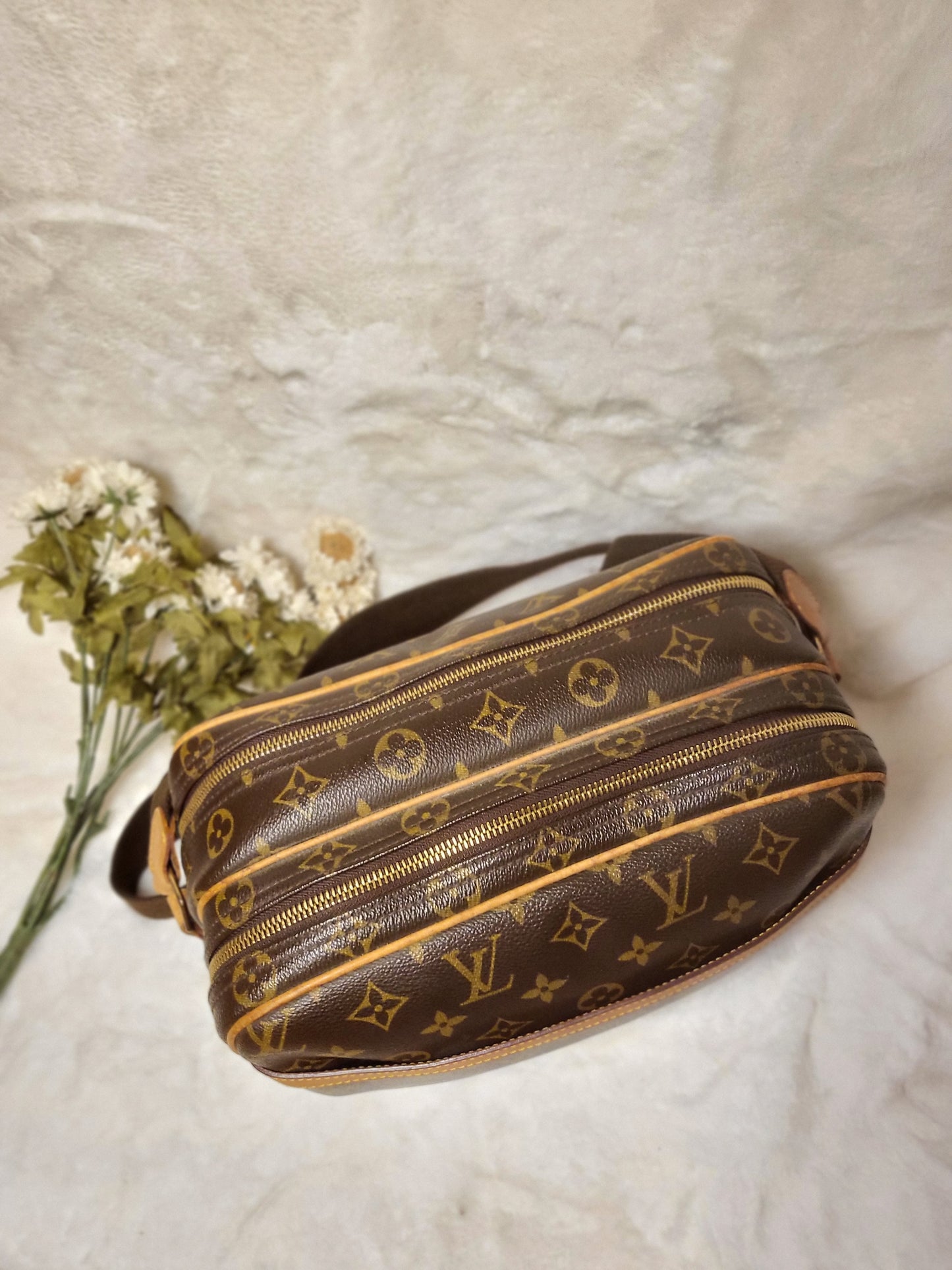 Authentic pre-owned Louis Vuitton Reporter pm crossbody shoulder bag