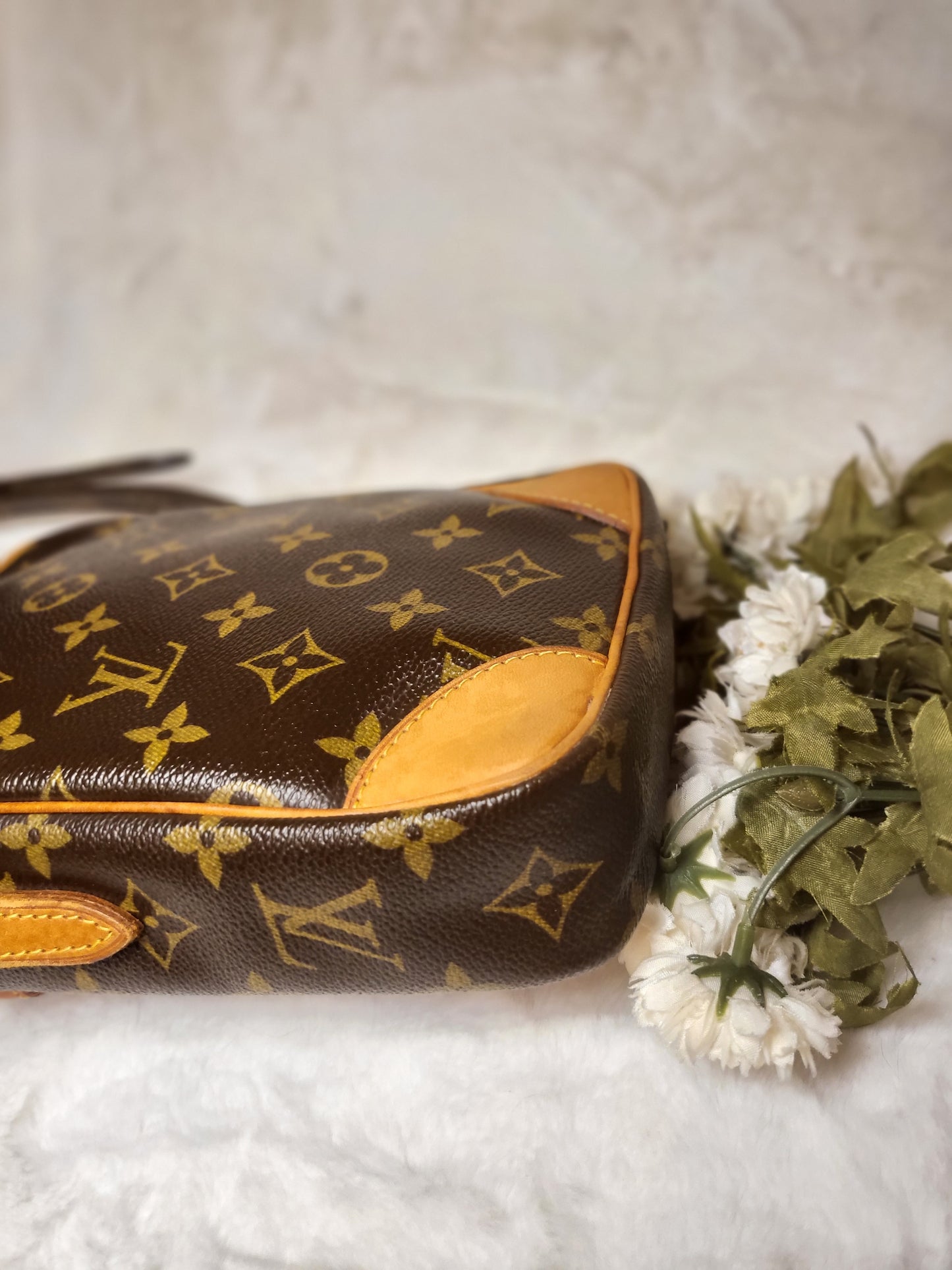Authentic pre-owned Louis Vuitton Danube pm crossbody shoulder bag