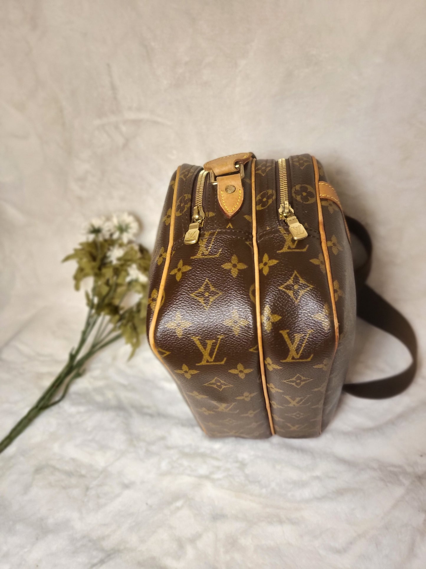Authentic pre-owned Louis Vuitton Reporter pm crossbody shoulder bag