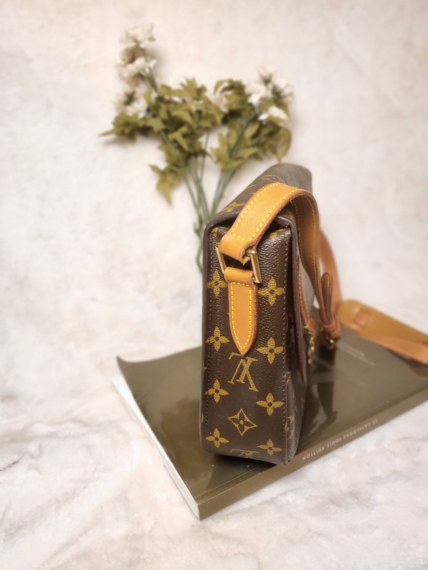 Authentic pre-owned Louis Vuitton Saint Cloud GM crossbody shoulder bag