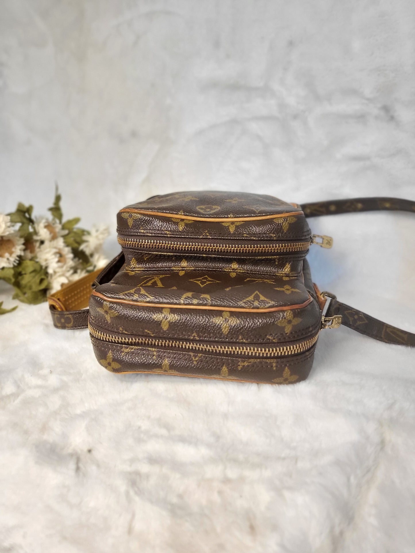 Authentic pre-owned Louis Vuitton amazone pm crossbody shoulder bag