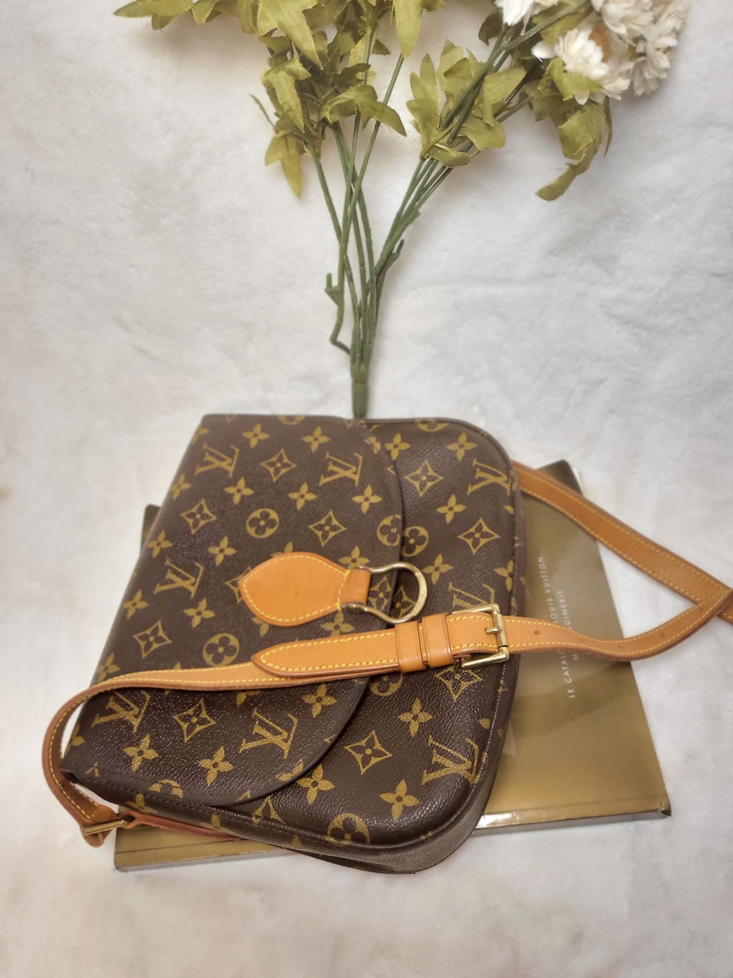 Authentic pre-owned Louis Vuitton Saint Cloud GM crossbody shoulder bag