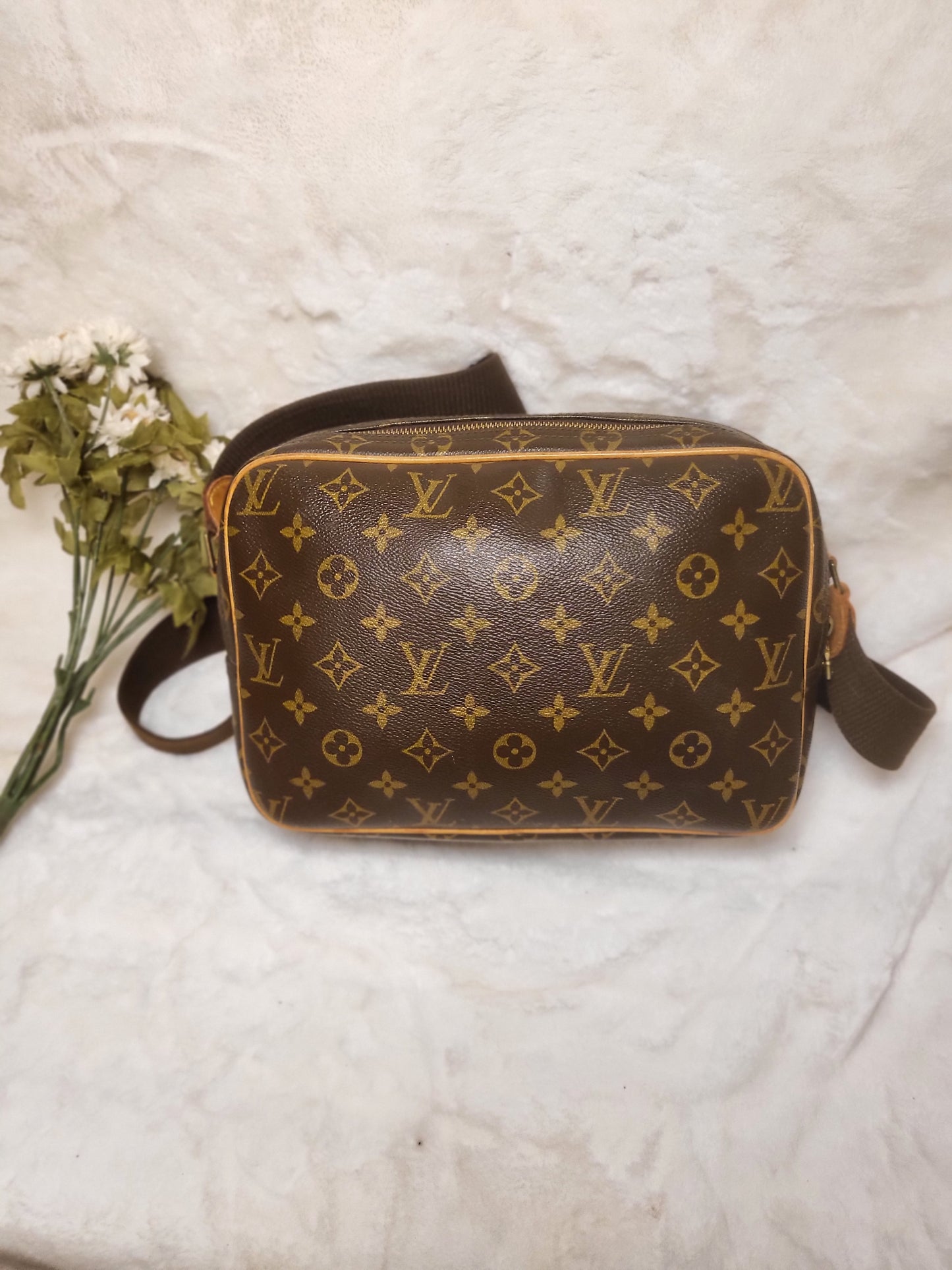 Authentic pre-owned Louis Vuitton Reporter pm crossbody shoulder bag