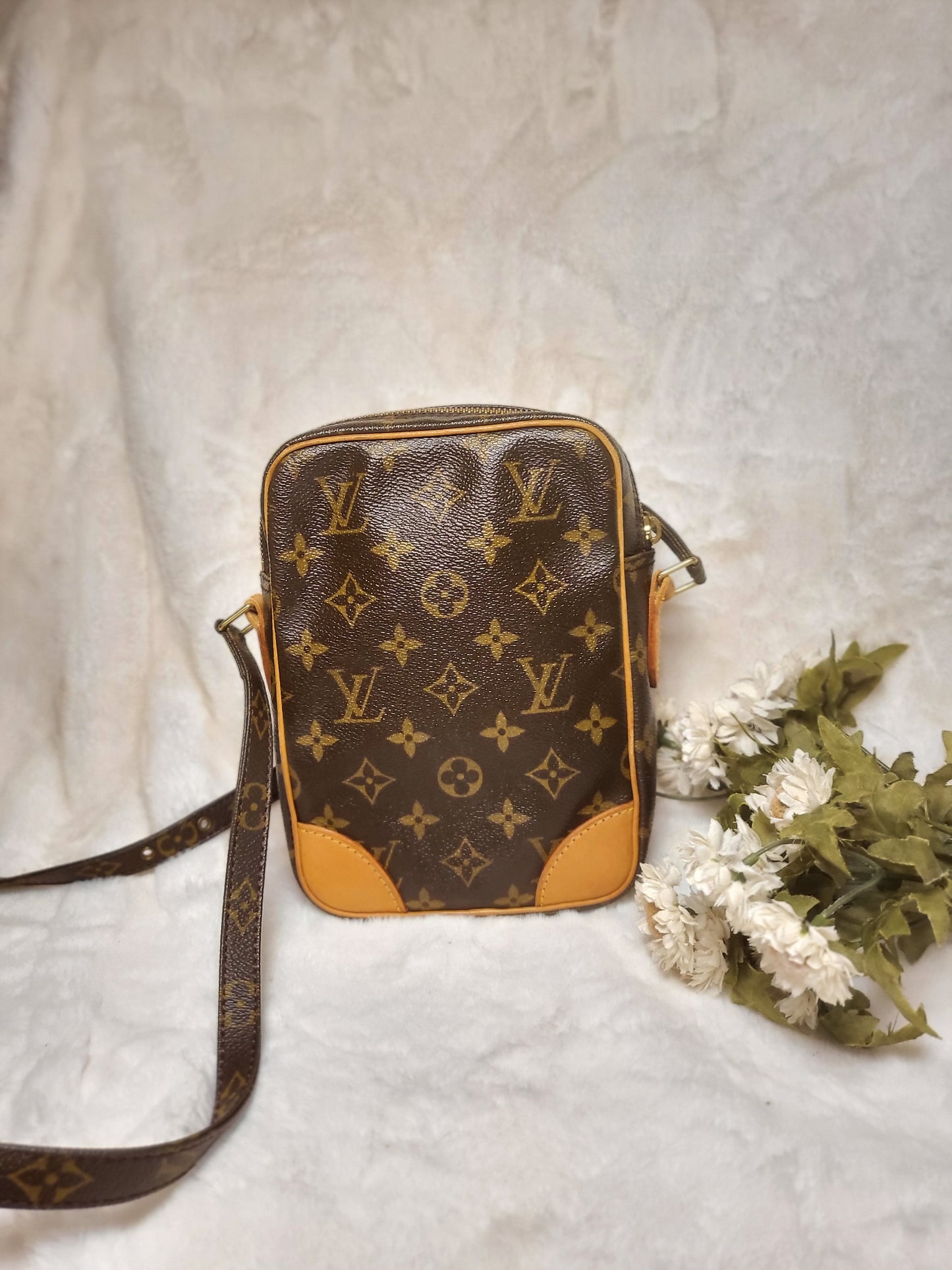 Authentic pre-owned Louis Vuitton Danube pm crossbody shoulder bag