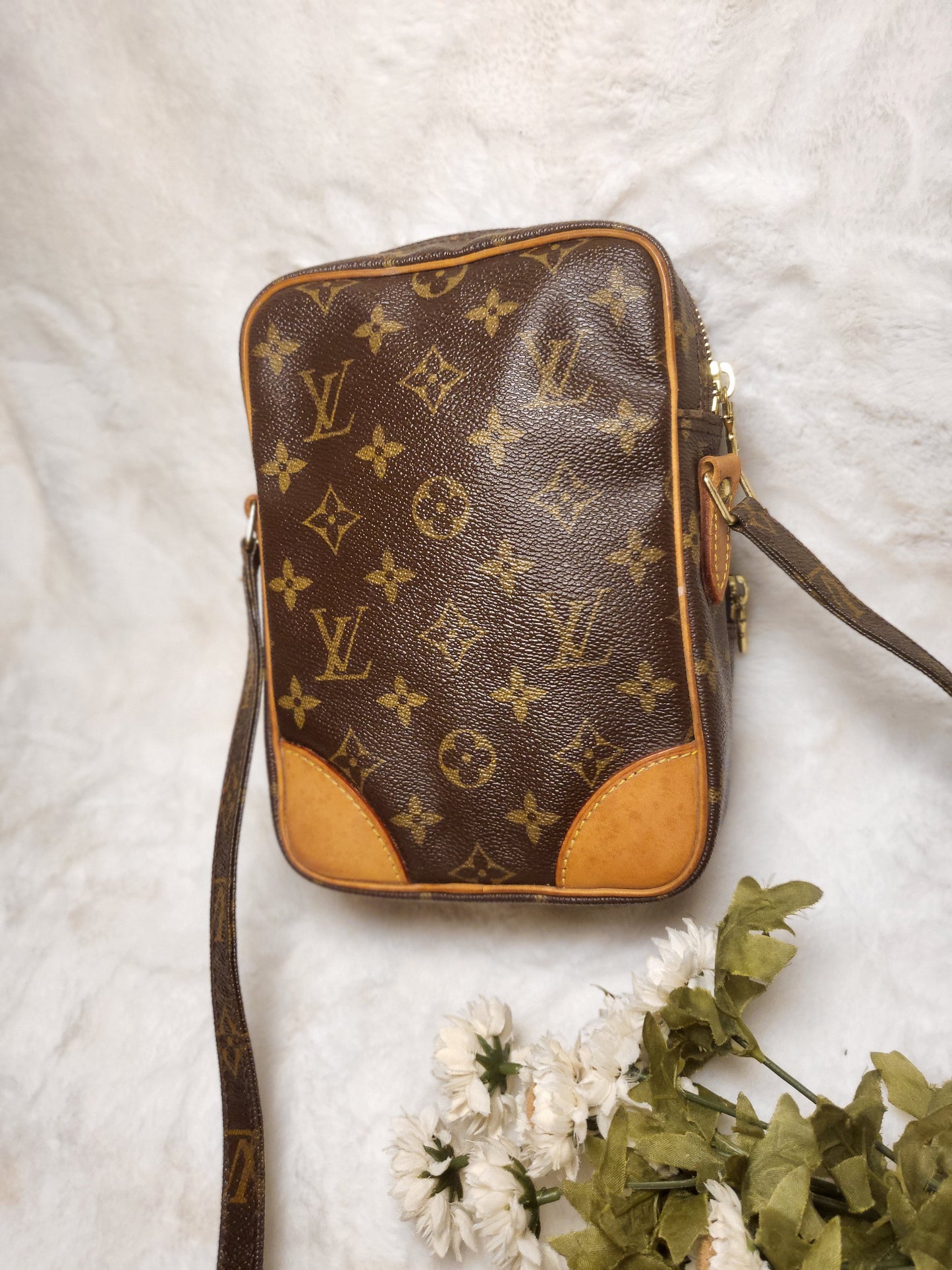 Authentic pre-owned Louis Vuitton Amazone pm crossbody shoulder bag