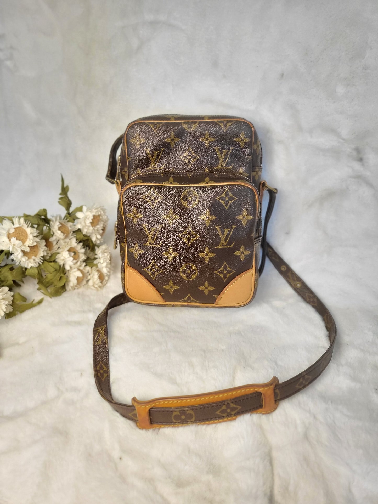 Authentic pre-owned Louis Vuitton amazone pm crossbody shoulder bag