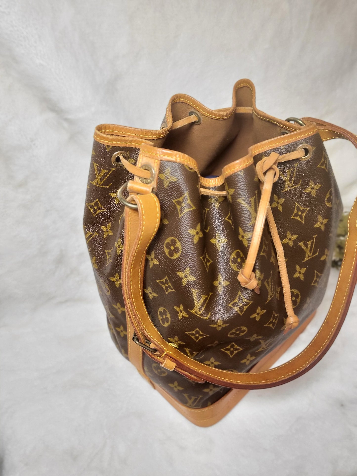 Authentic pre-owned Louis Vuitton Noe GM bucket shower bab