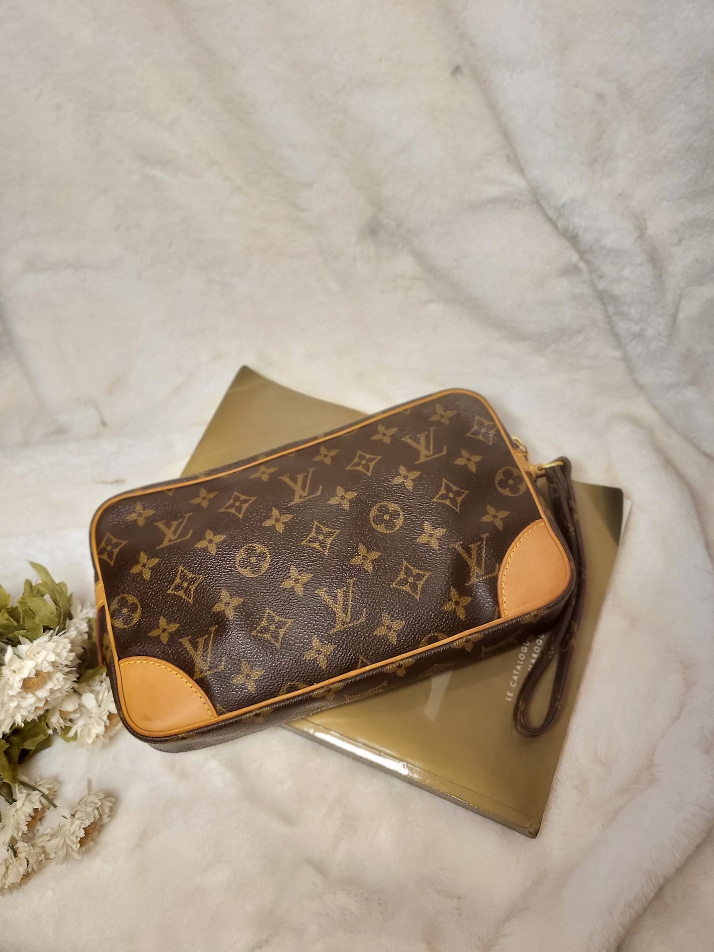 Authentic pre-owned Louis Vuitton Marly Dragonne clutch
