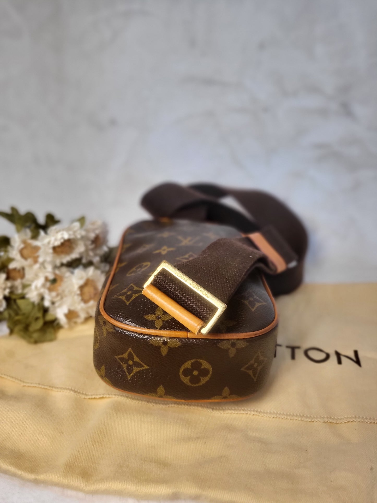 Authentic pre-owned Louis Vuitton Pochette Gange bum bag waist bag