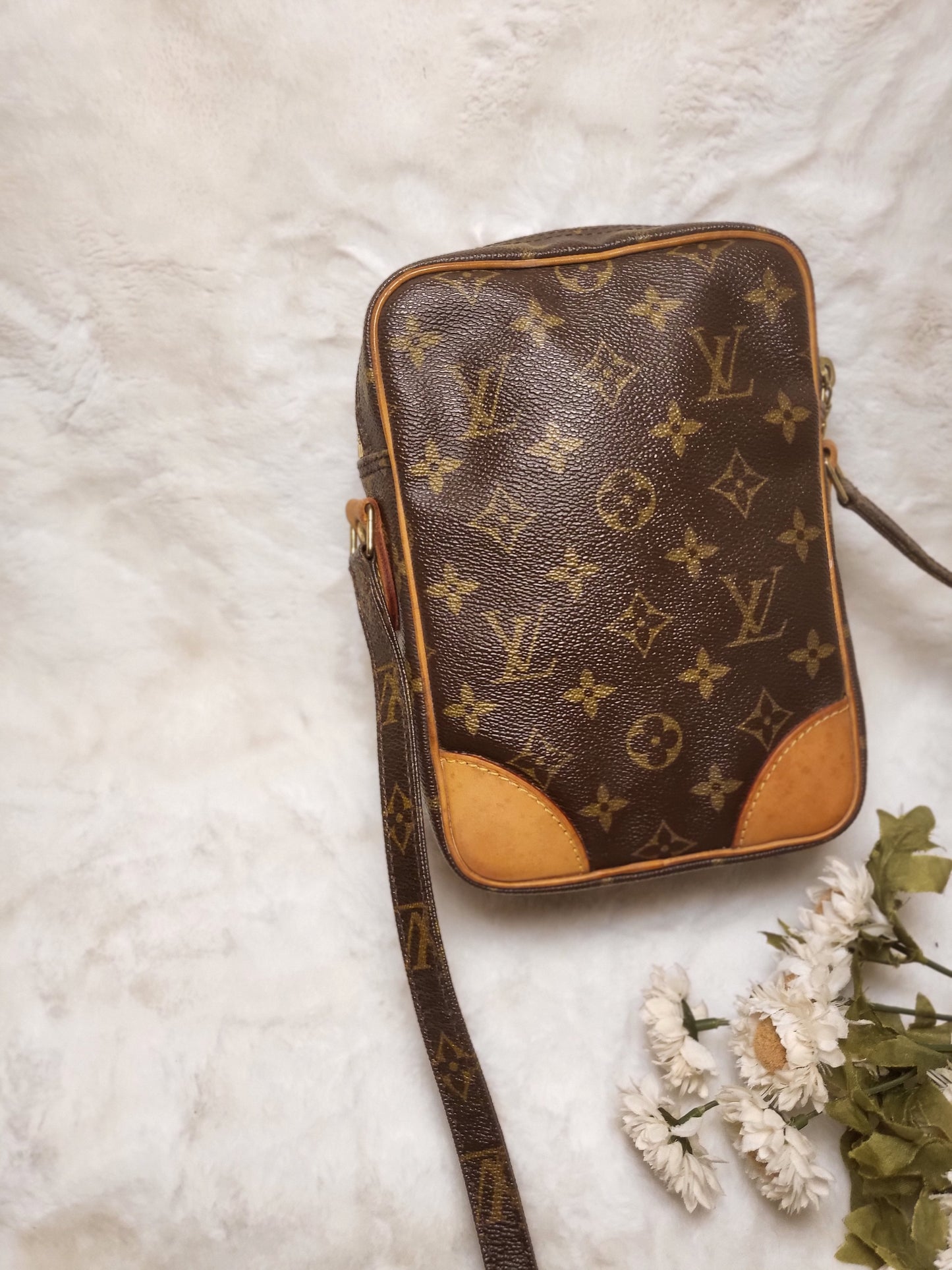 Authentic pre-owned Louis Vuitton Amazone pm crossbody shoulder bag