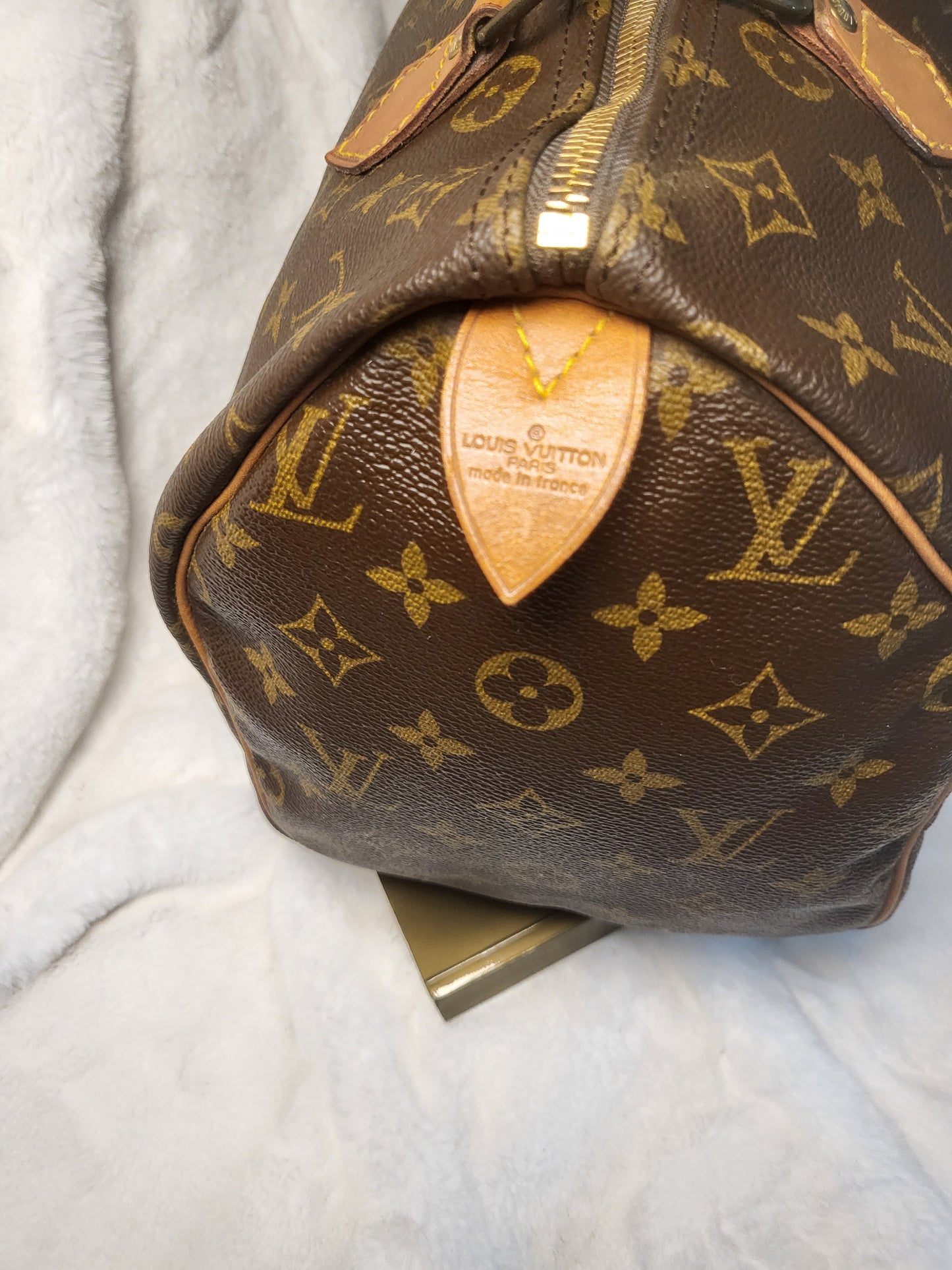 Authentic pre-owned Louis Vuitton speedy 30