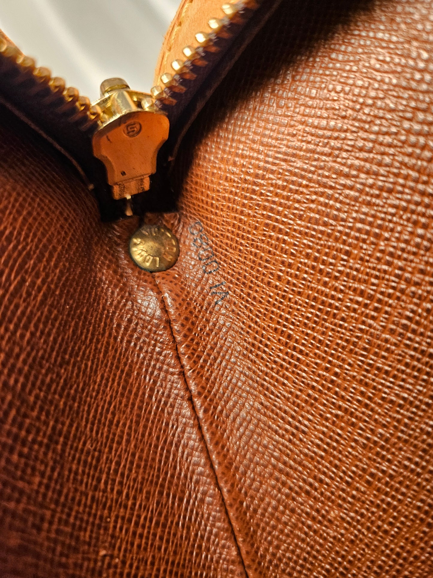 Louis Vuitton Drouot crossbody bag