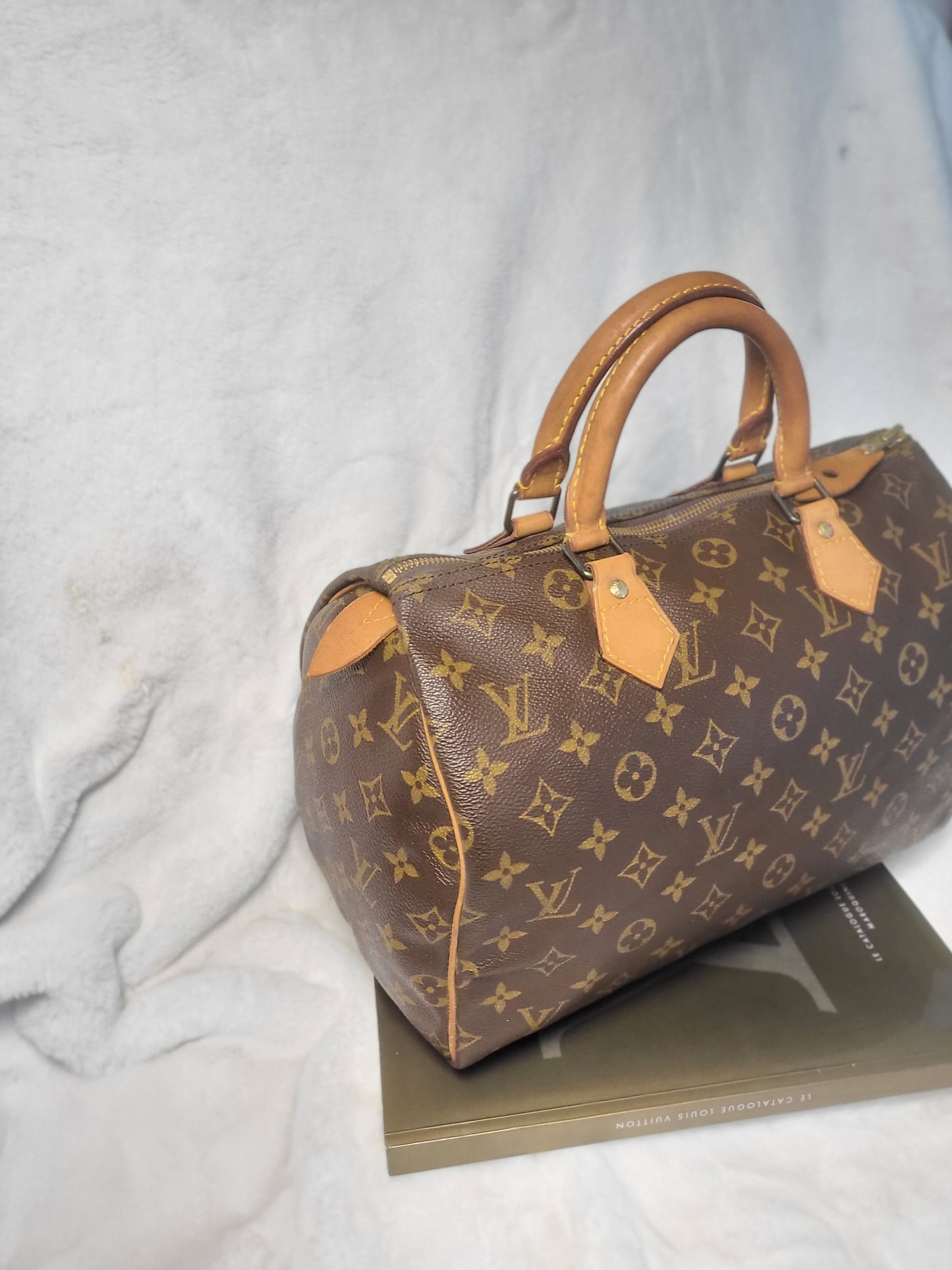 Authentic pre-owned Louis Vuitton speedy 30
