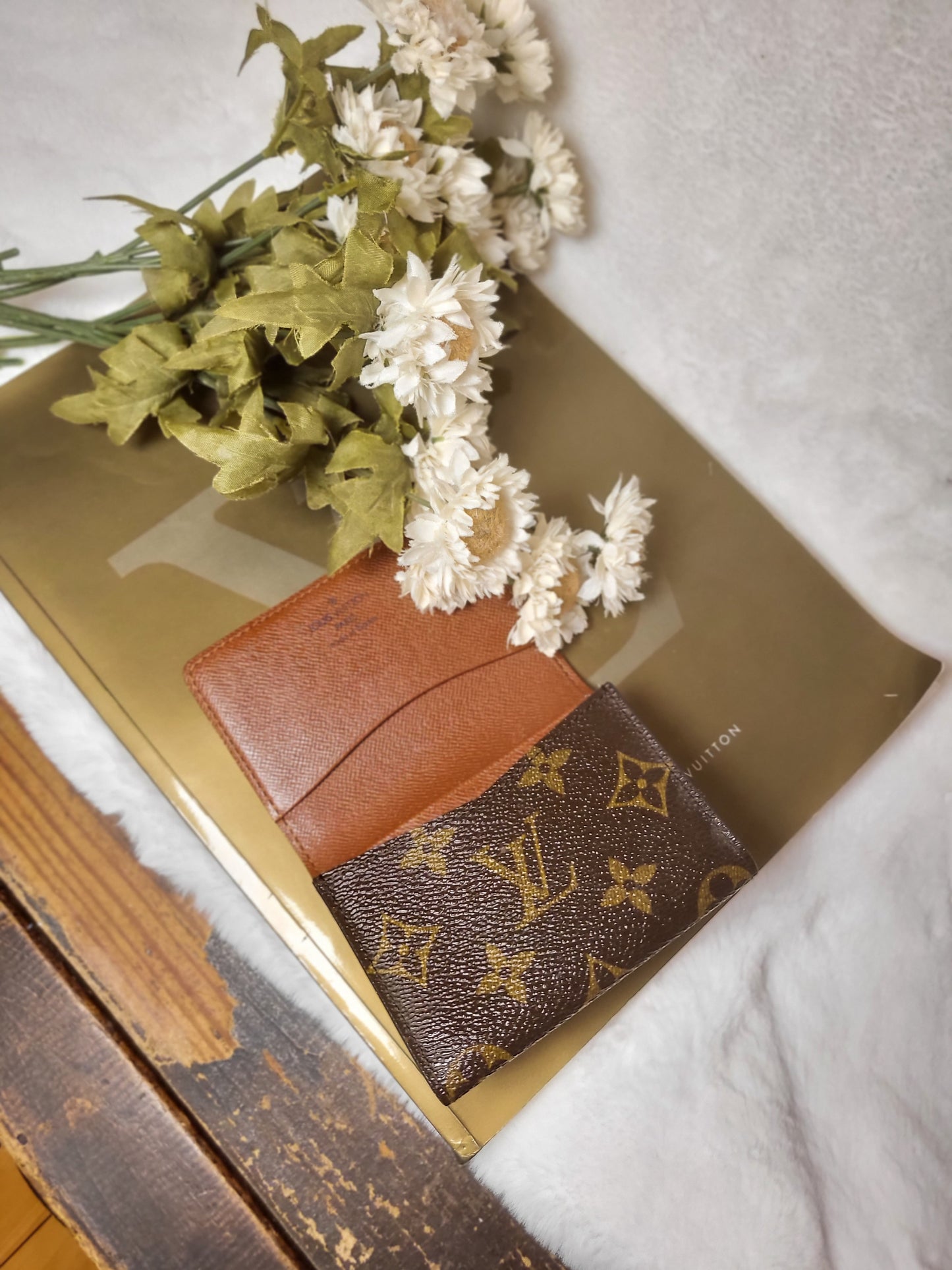 Authentic pre-owned Louis Vuitton Cartes de visite card holder