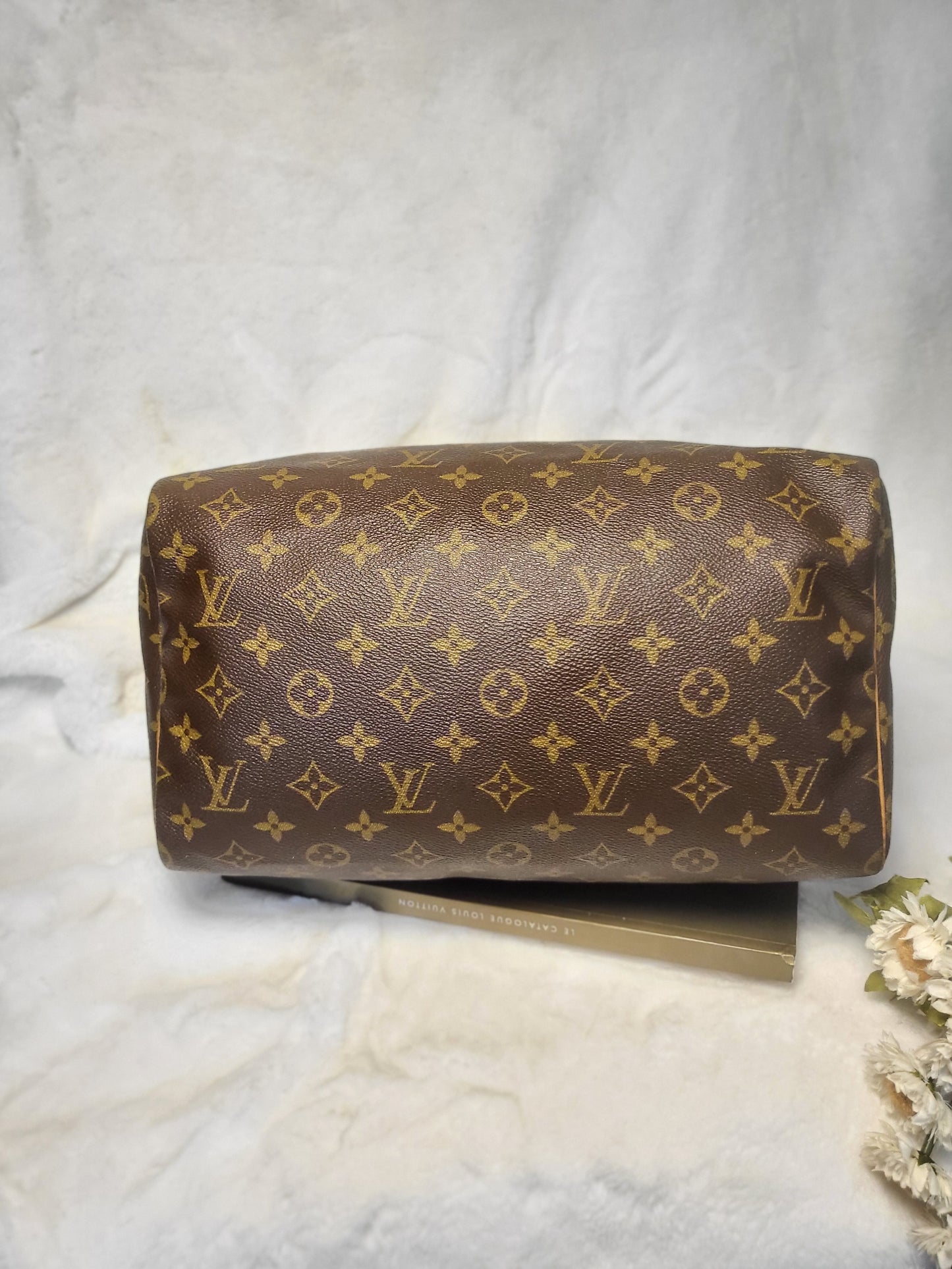 Authentic pre-owned Louis Vuitton speedy 30