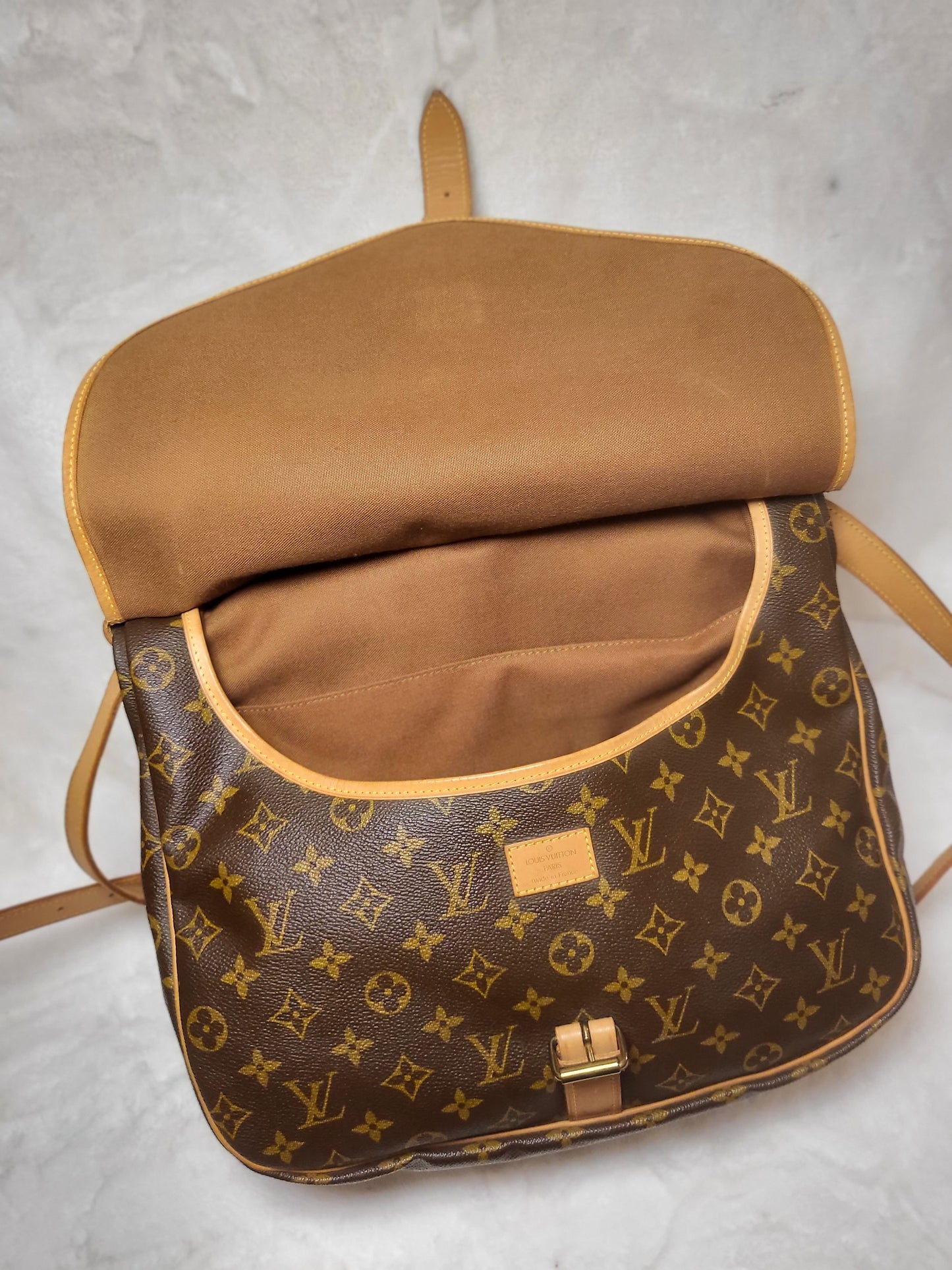 Authentic pre-owned Louis Vuitton Saumur 35 crossbody shoulder bag