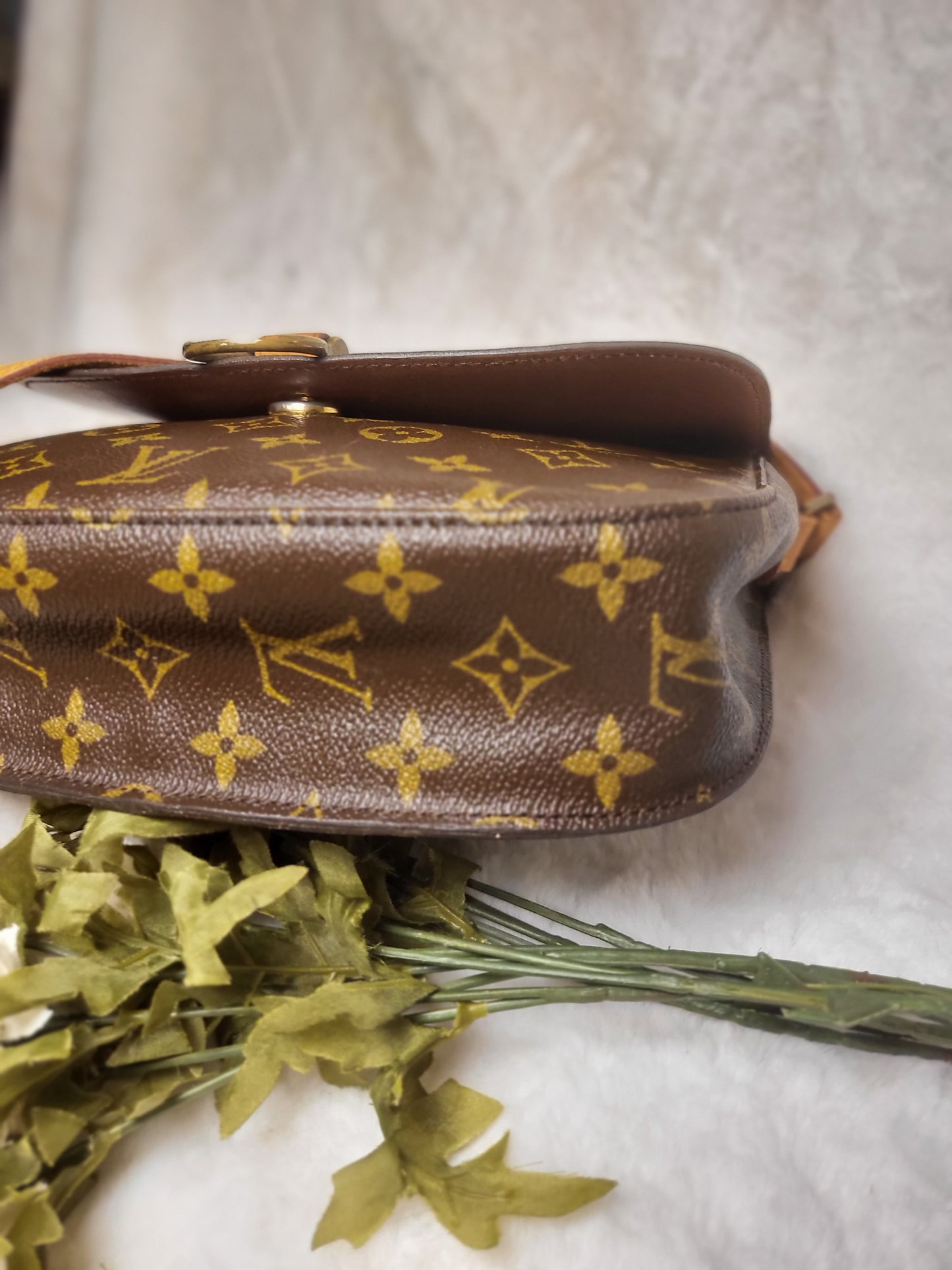 Authentic pre-owned Louis Vuitton Saint Cloud GM crossbody shoulder bag