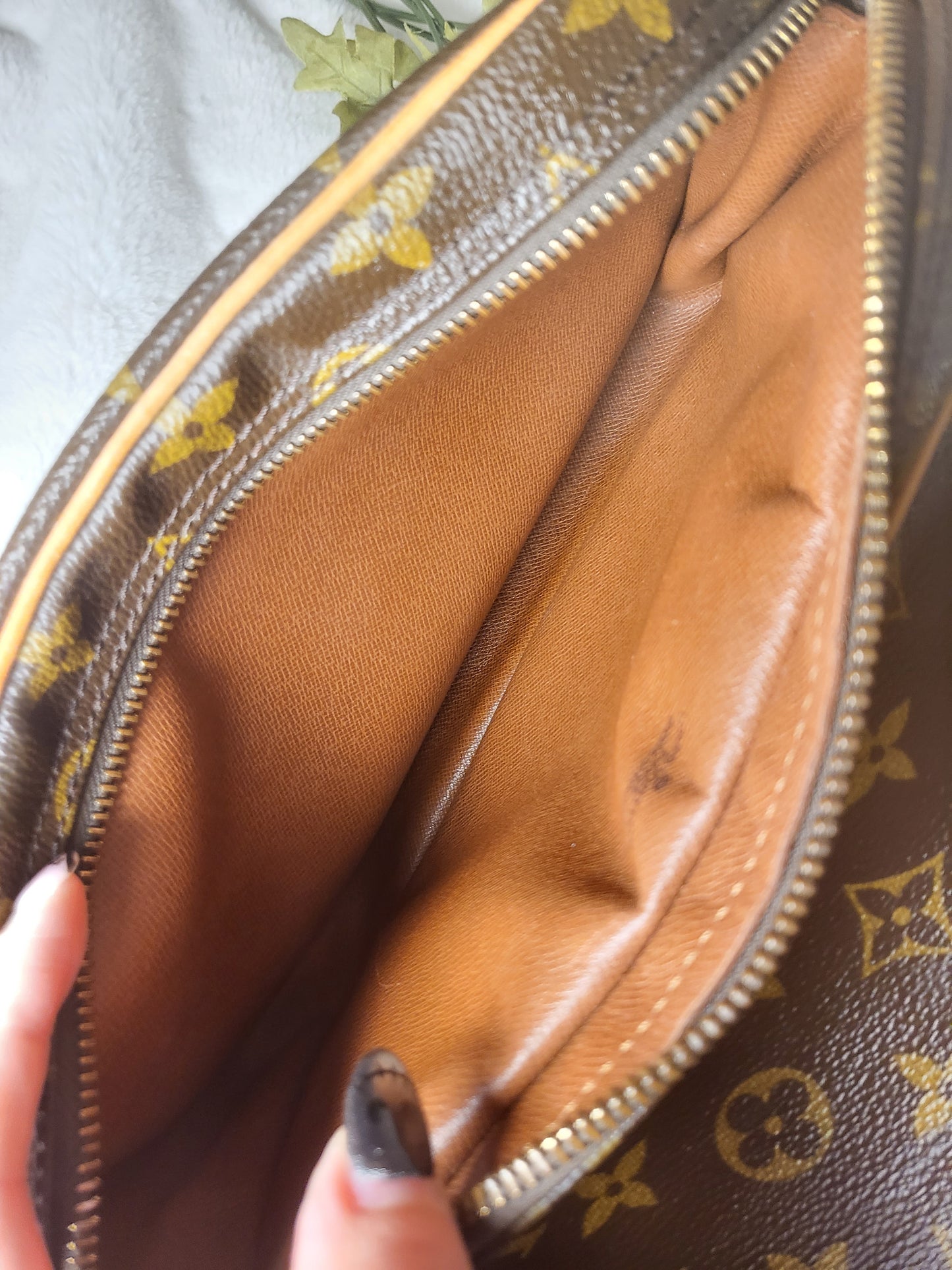 Authentic pre-owned Louis Vuitton Saint Germain 23 crossbody shoulder bag