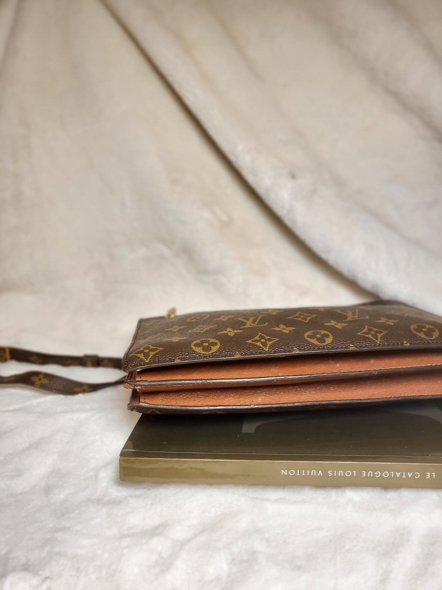 Authentic pre-owned Louis Vuitton Enghien monogram crossbody shoulder bag