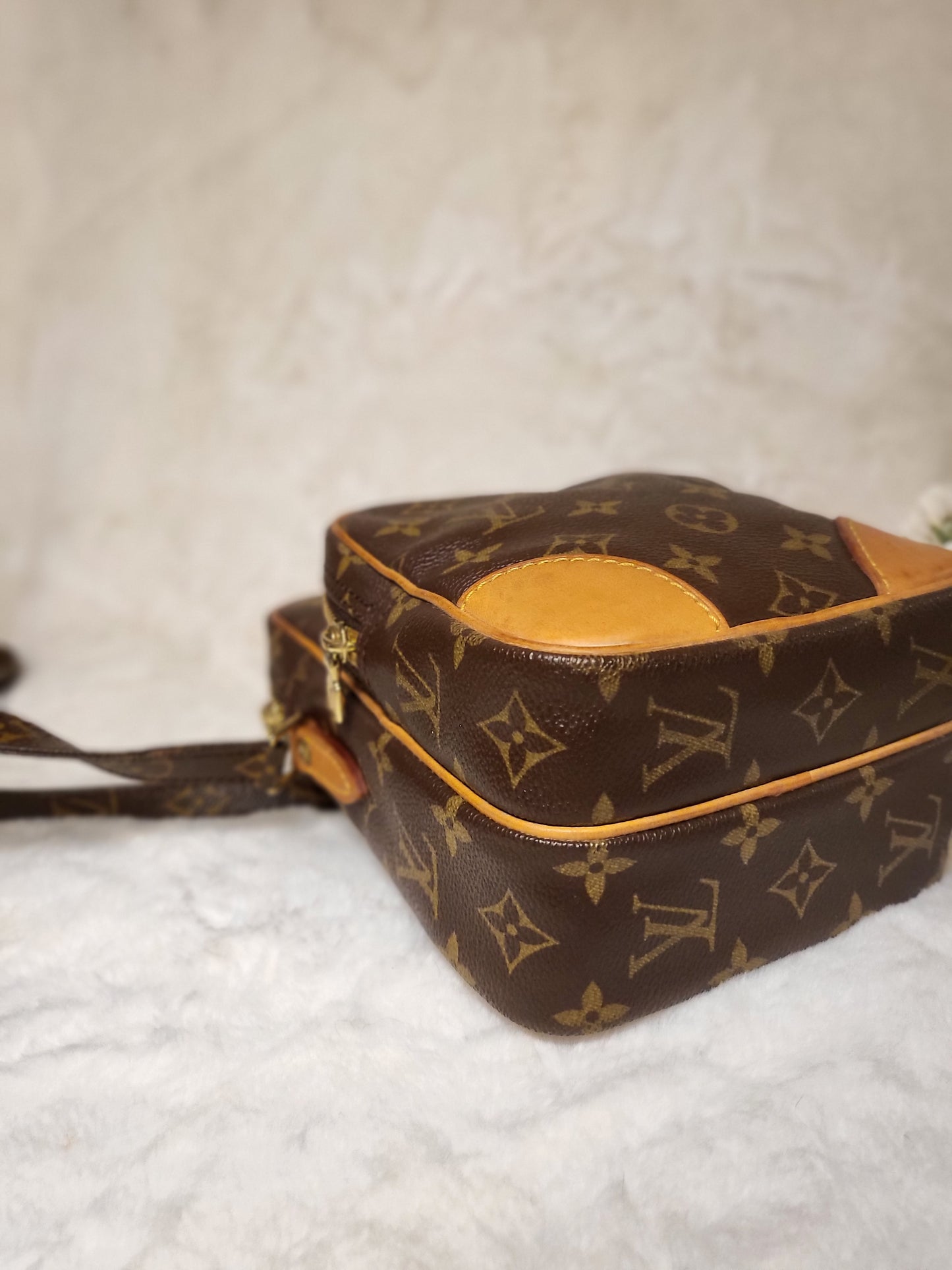 Authentic pre-owned Louis Vuitton Amazone pm crossbody shoulder bag