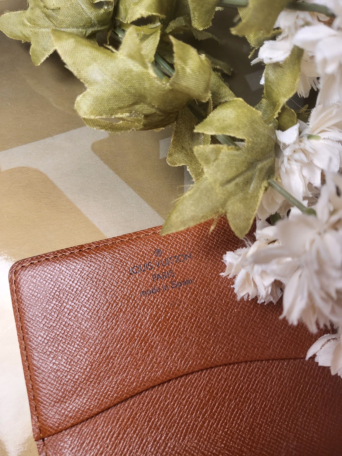 Authentic pre-owned Louis Vuitton Cartes de visite card holder