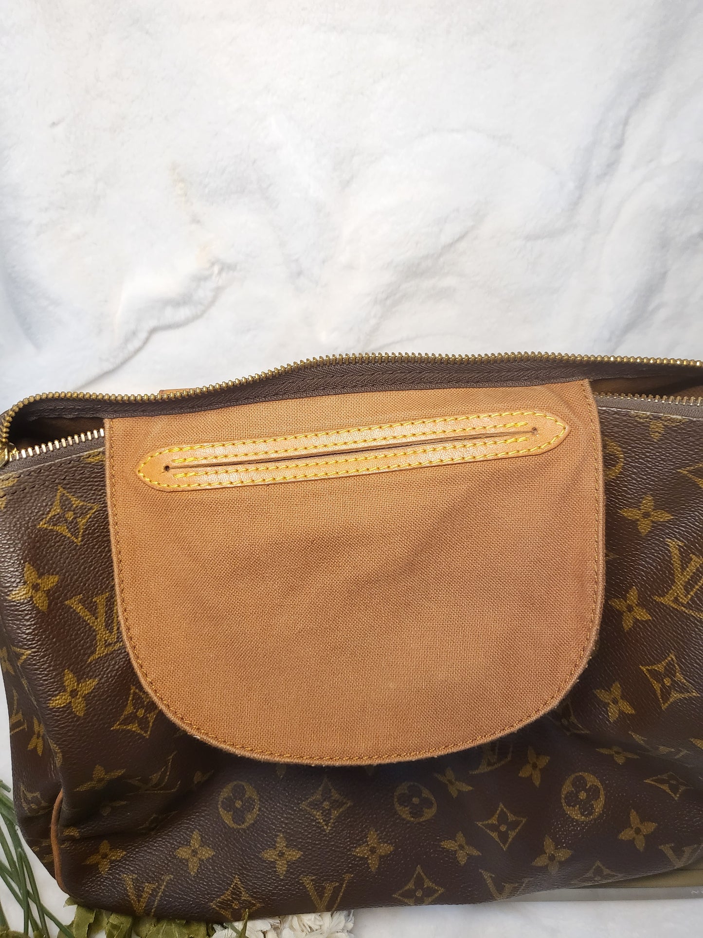 Authentic pre-owned Louis Vuitton speedy 30