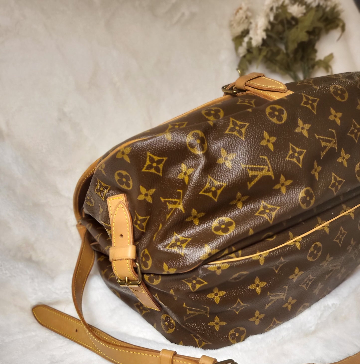 Authentic pre-owned Louis Vuitton Saumur 35 crossbody shoulder bag