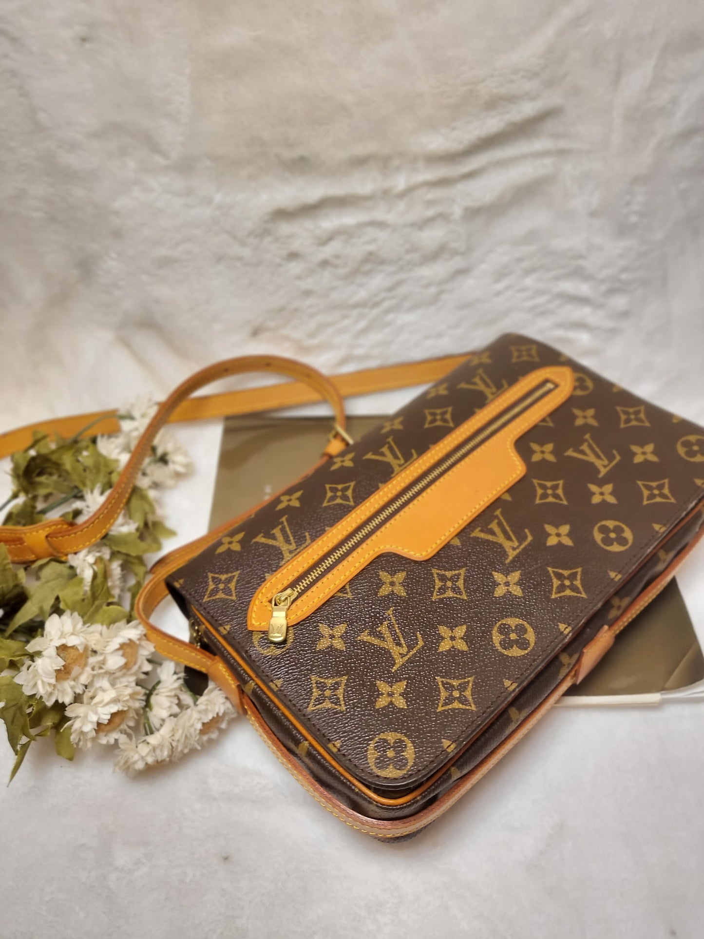 Authentic pre-owned Louis Vuitton Saint Germain