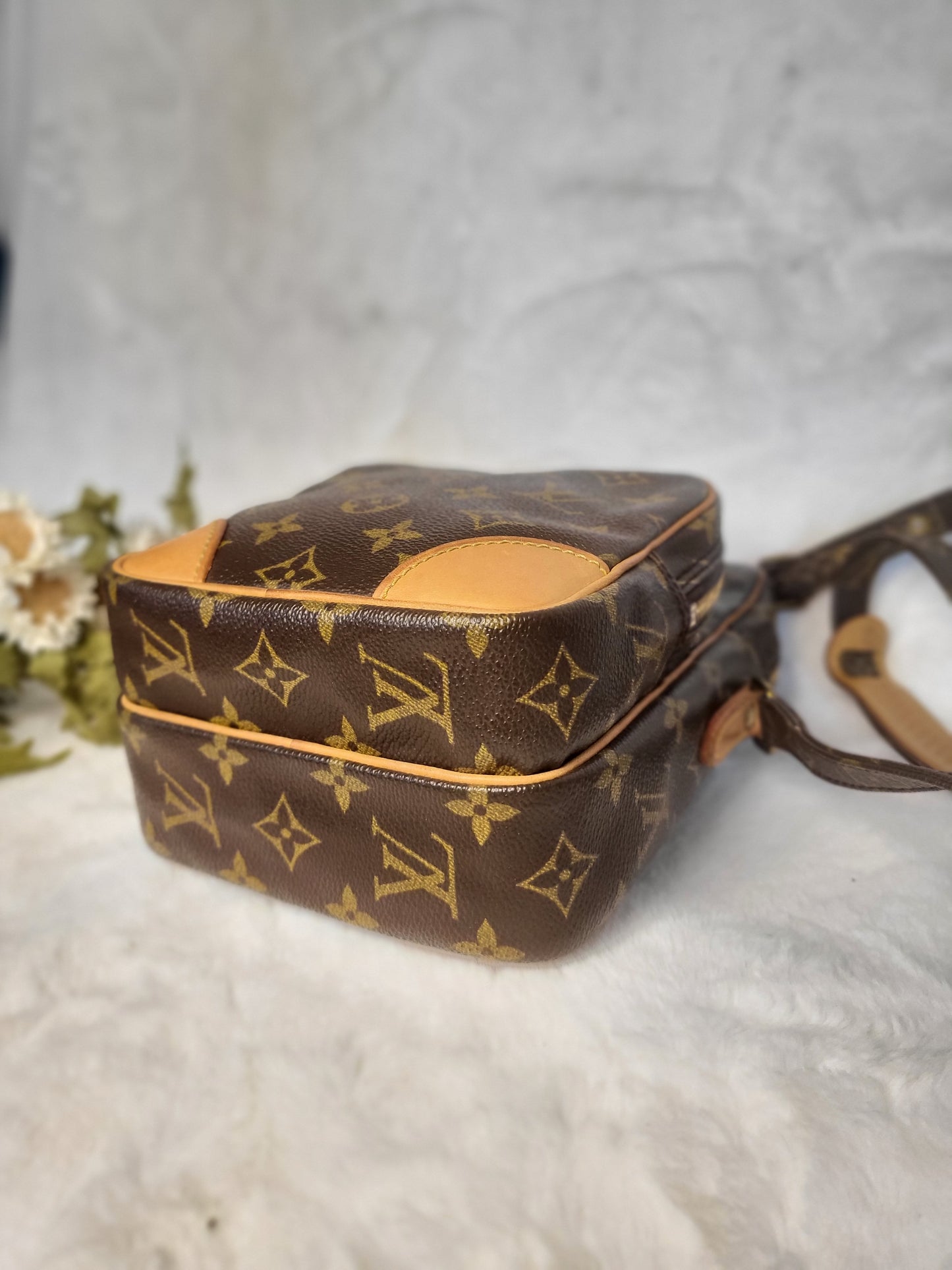 Authentic pre-owned Louis Vuitton amazone pm crossbody shoulder bag