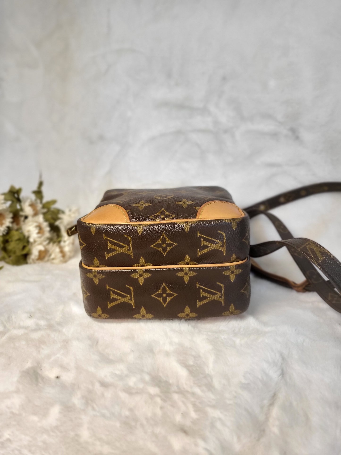 Authentic pre-owned Louis Vuitton amazone pm crossbody shoulder bag