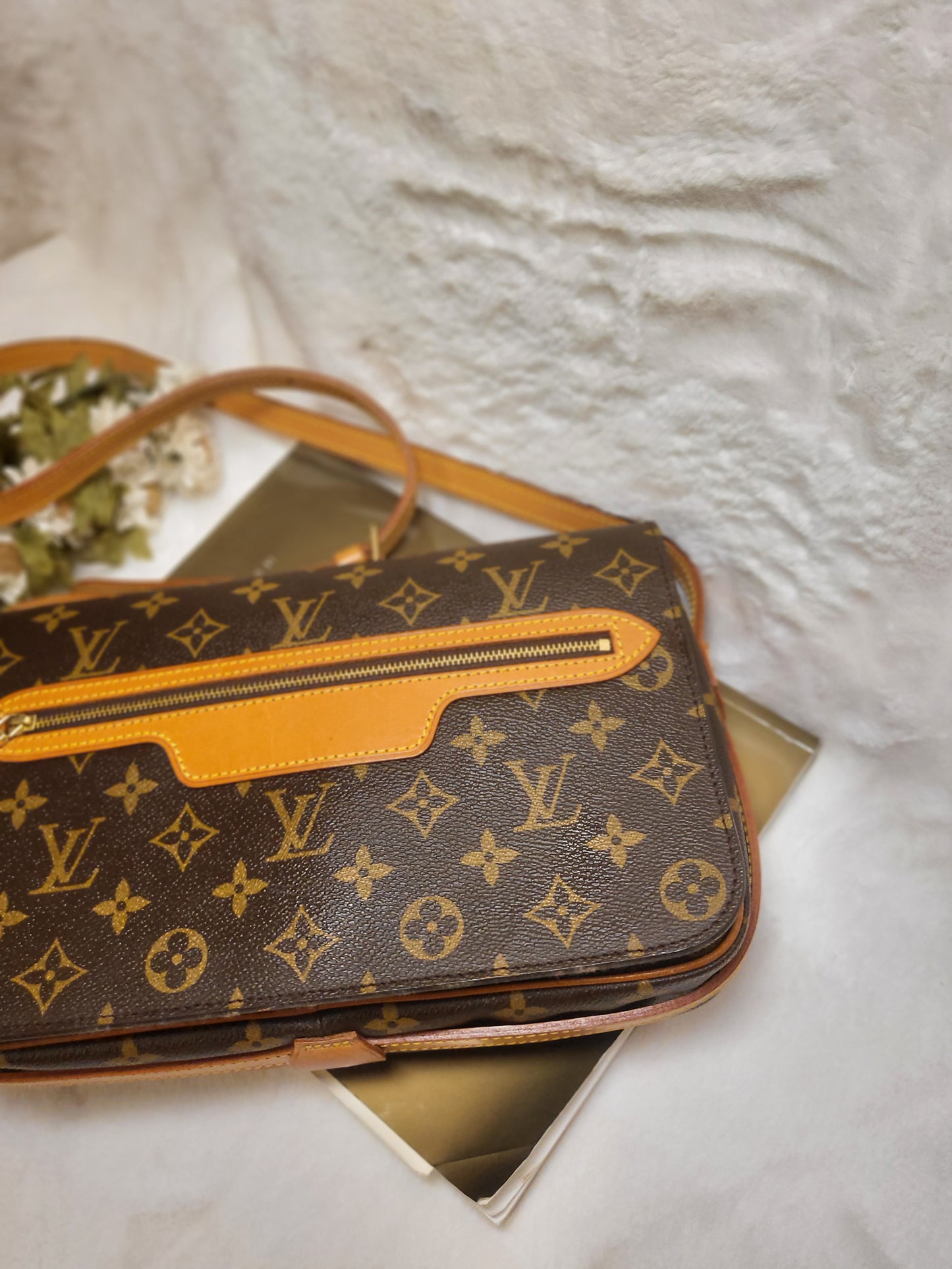 Authentic pre-owned Louis Vuitton Saint Germain