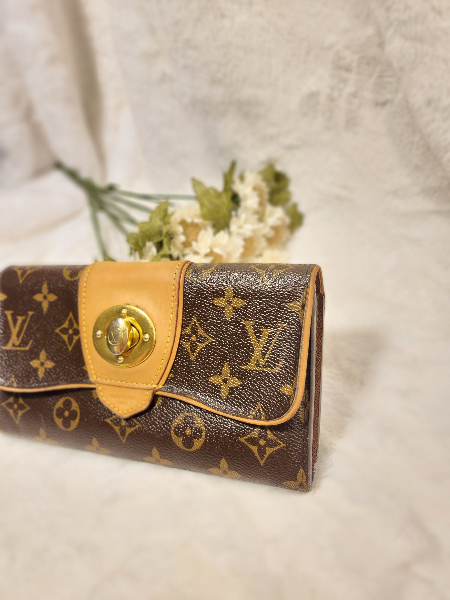 Authentic pre-owned Louis Vuitton boetie long wallet