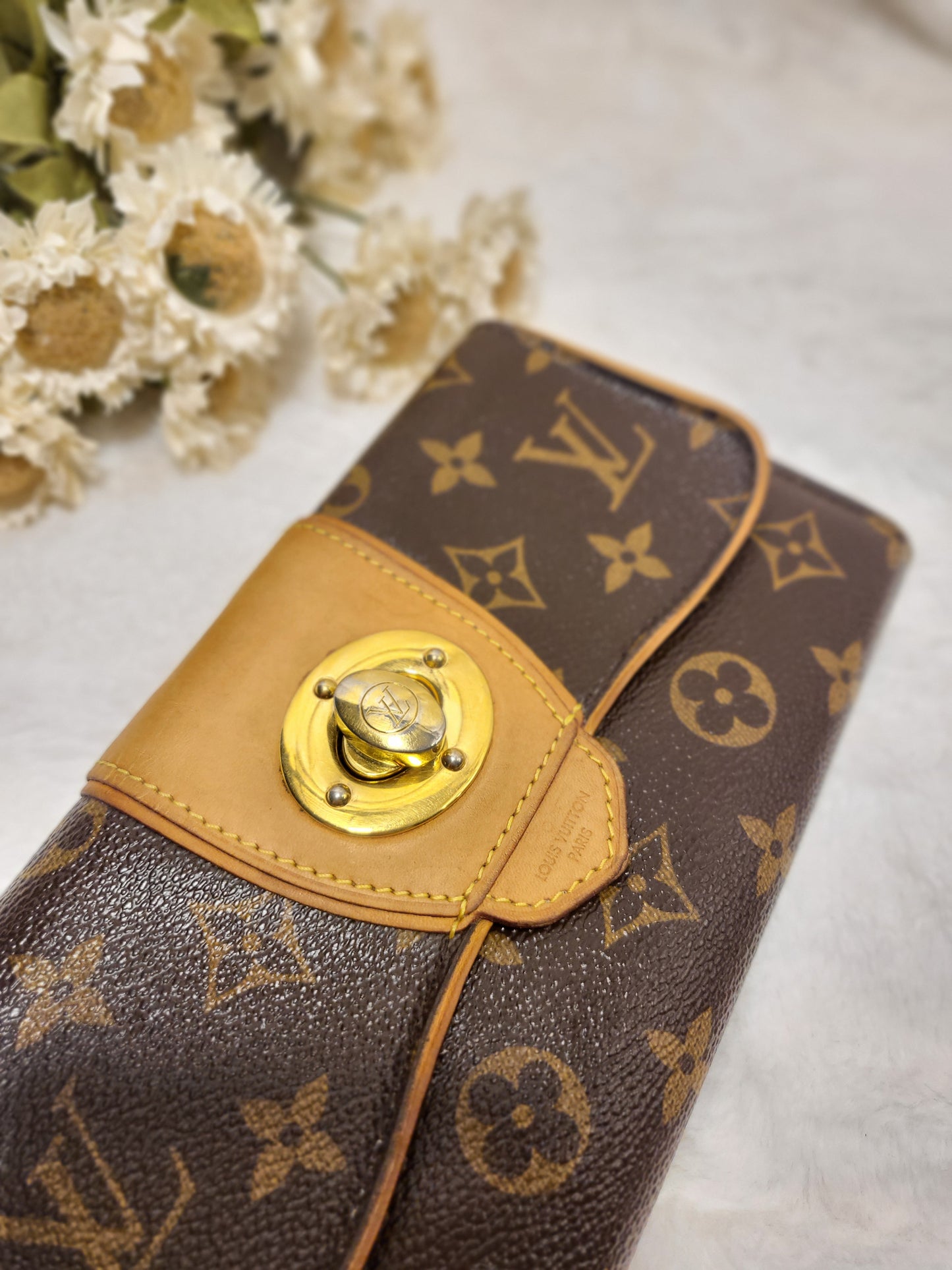 Authentic pre-owned Louis Vuitton boetie long wallet