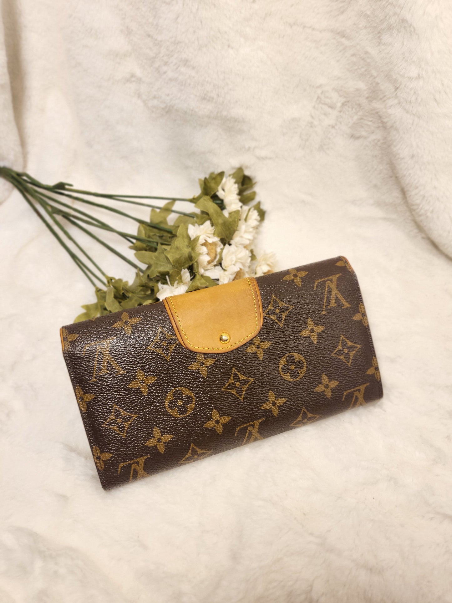 Authentic pre-owned Louis Vuitton boetie long wallet