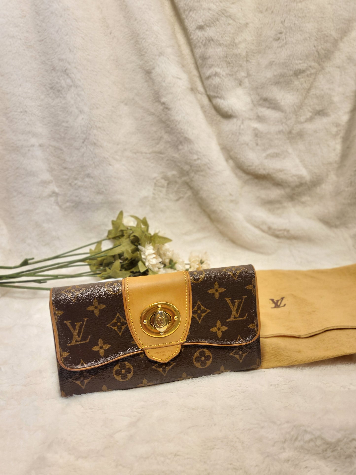 Authentic pre-owned Louis Vuitton boetie long wallet