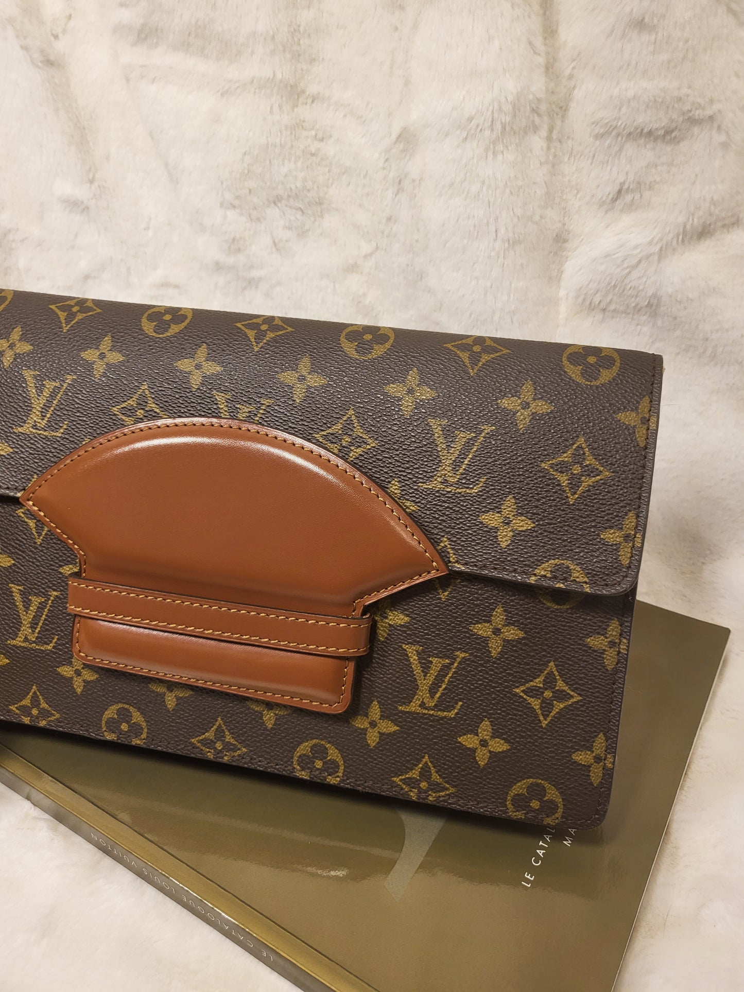 Authentic pre-owned Louis Vuitton chaillot clutch
