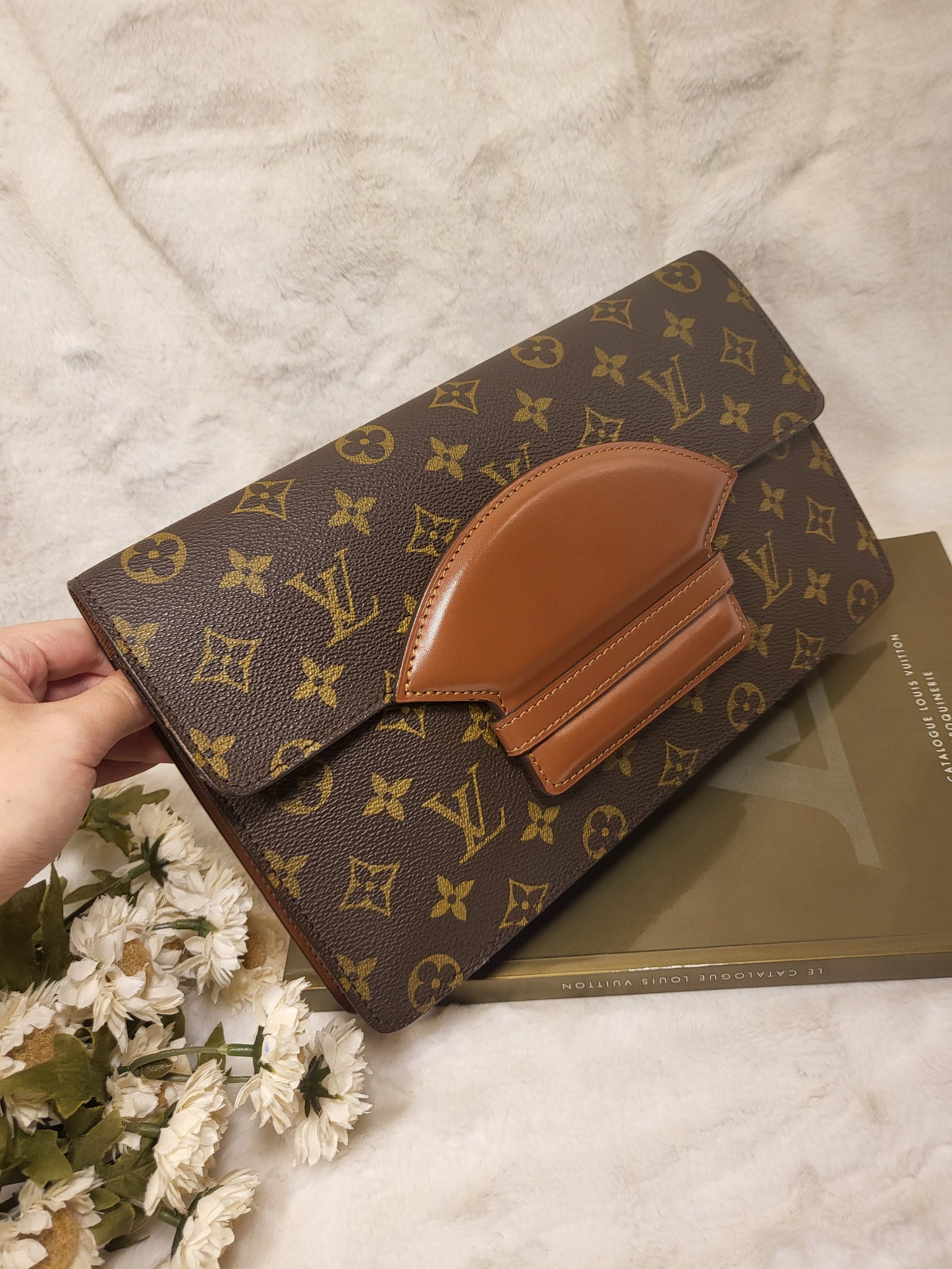 Authentic pre-owned Louis Vuitton chaillot clutch