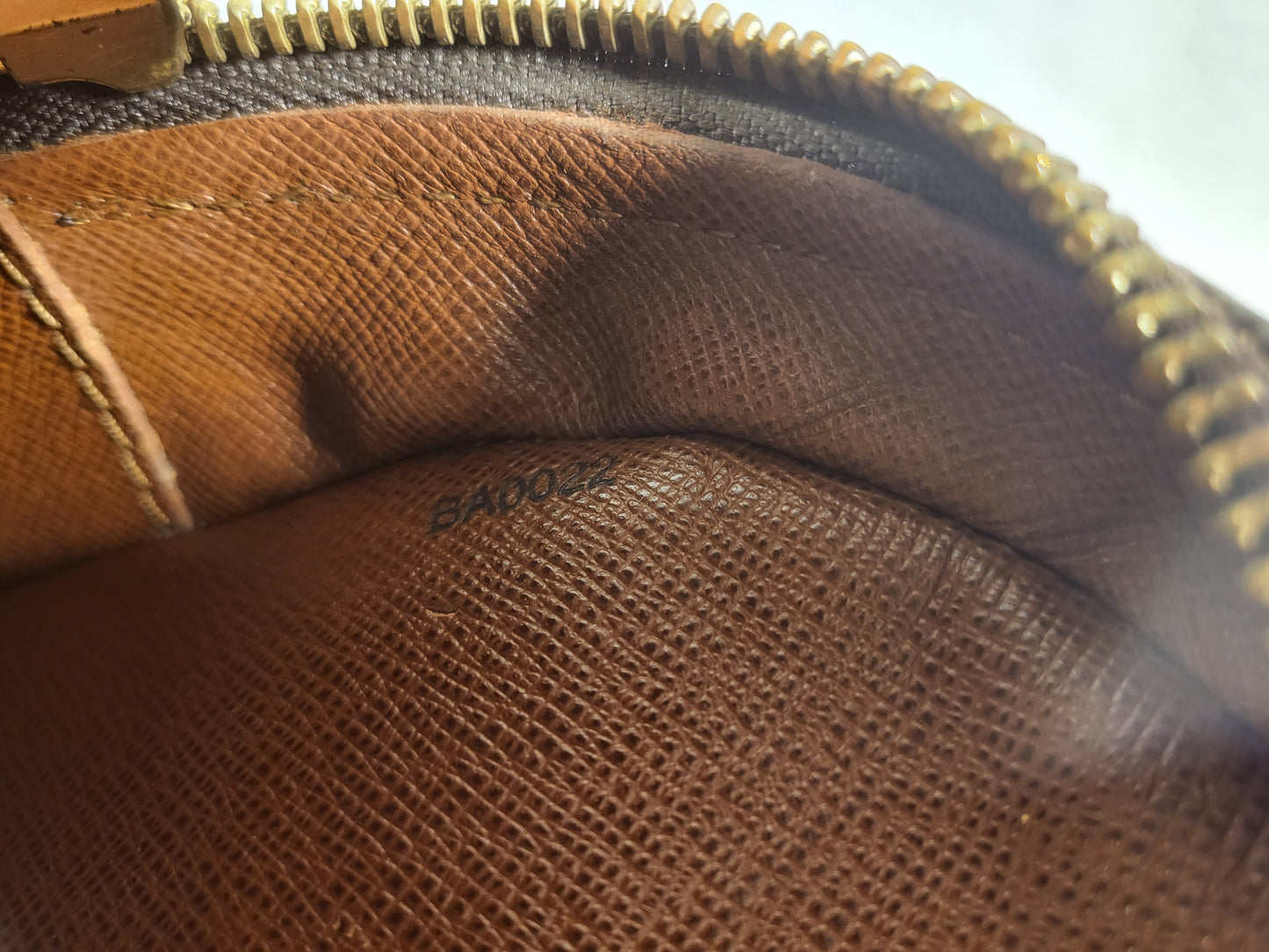 Authentic pre-owned Louis Vuitton Blois crossbody shoulder bag