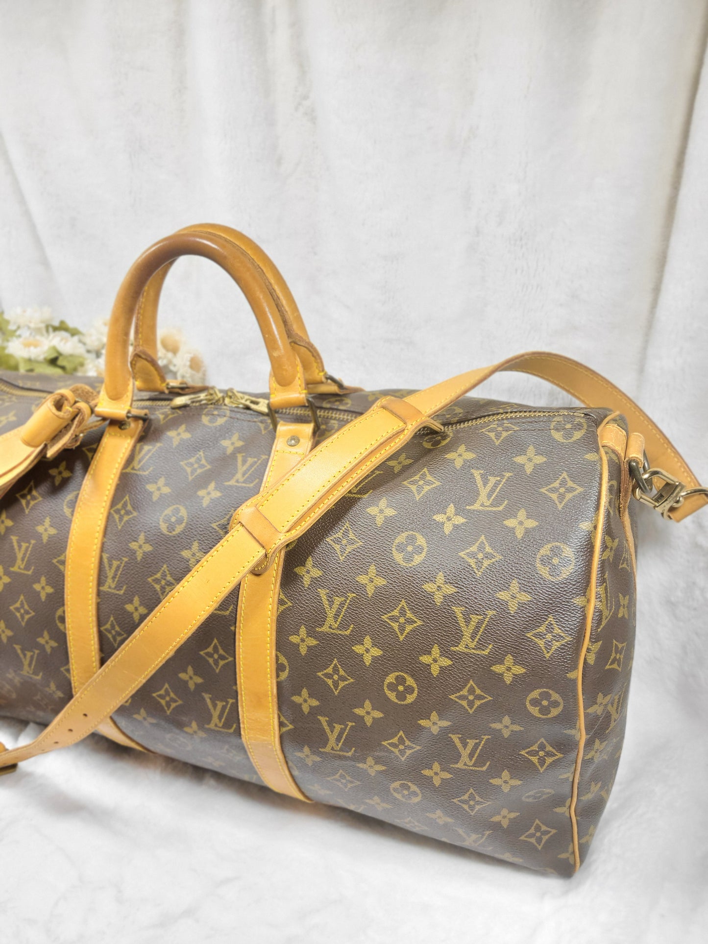 Authentic pre-owned Louis Vuitton Keepall 50 bandoliere travel luggage bag
