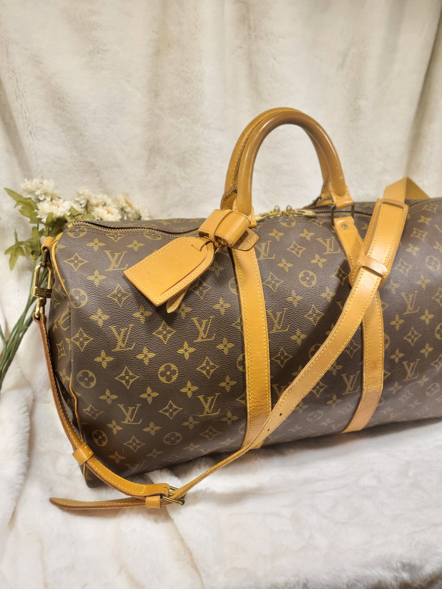 Authentic pre-owned Louis Vuitton Keepall 50 bandoliere travel luggage bag