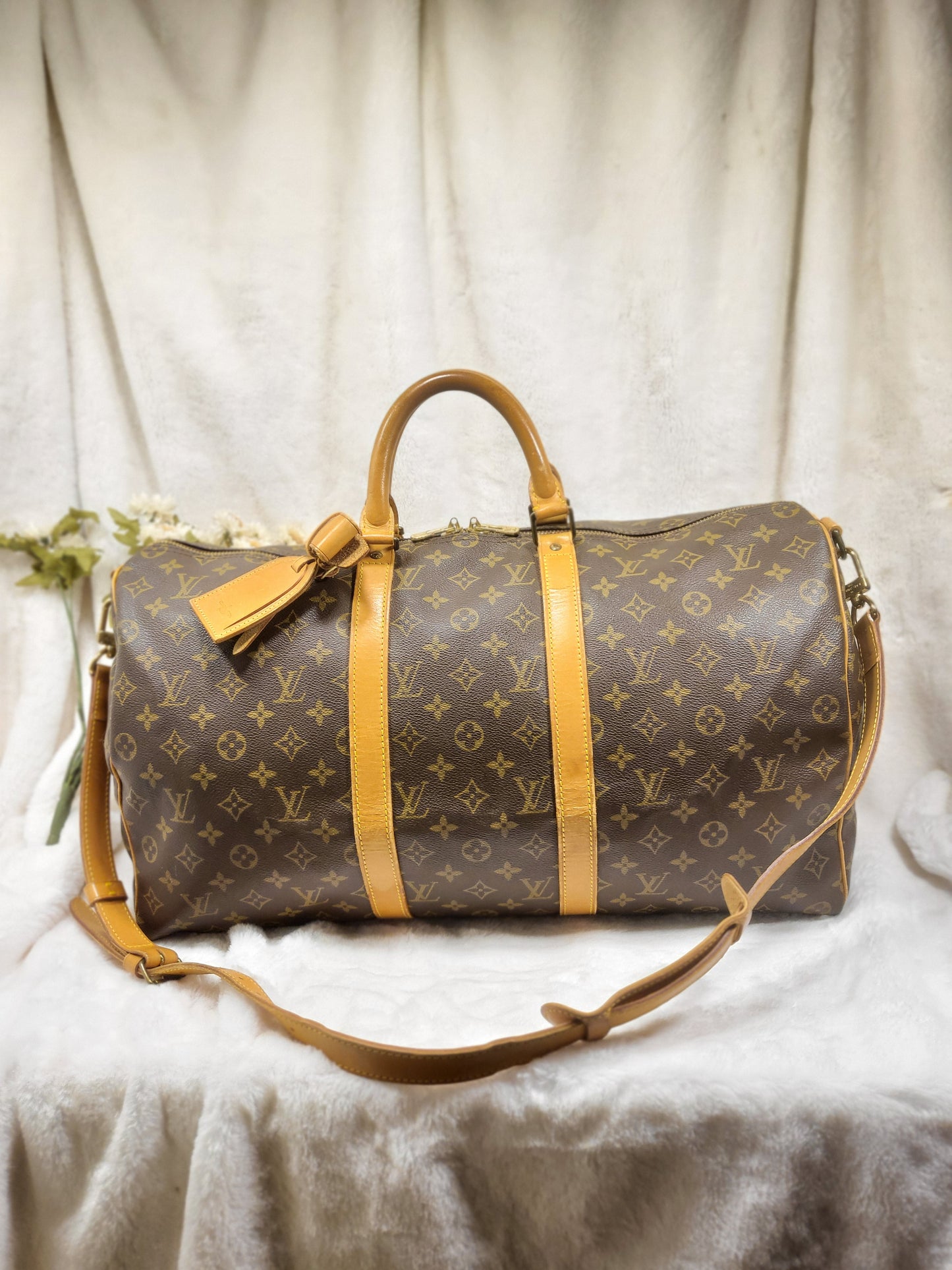 Authentic pre-owned Louis Vuitton Keepall 50 bandoliere travel luggage bag