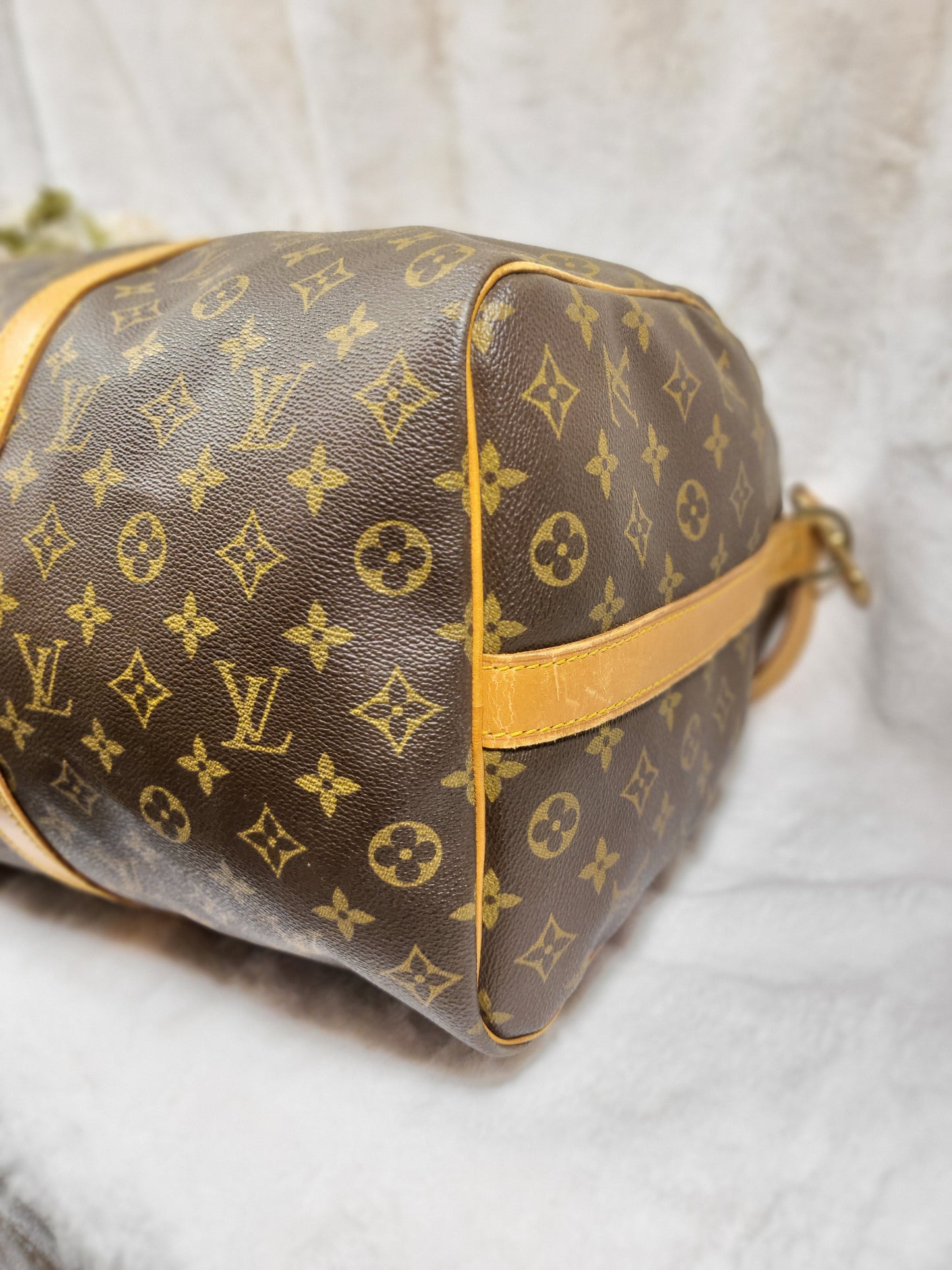 Authentic pre-owned Louis Vuitton Keepall 50 bandoliere travel luggage bag