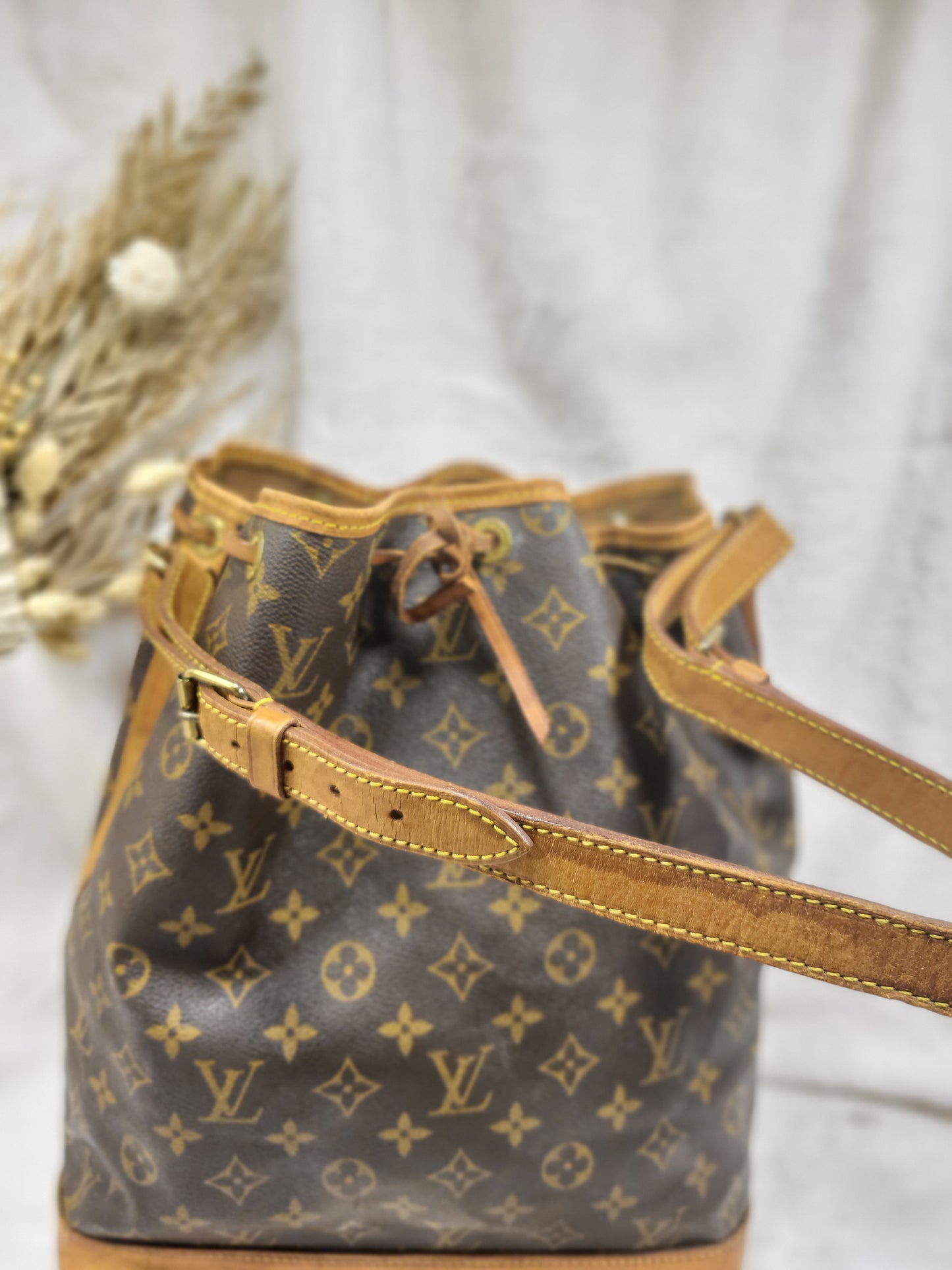 Authentic pre-owned Louis Vuitton Noe gm bucket shoulder bag