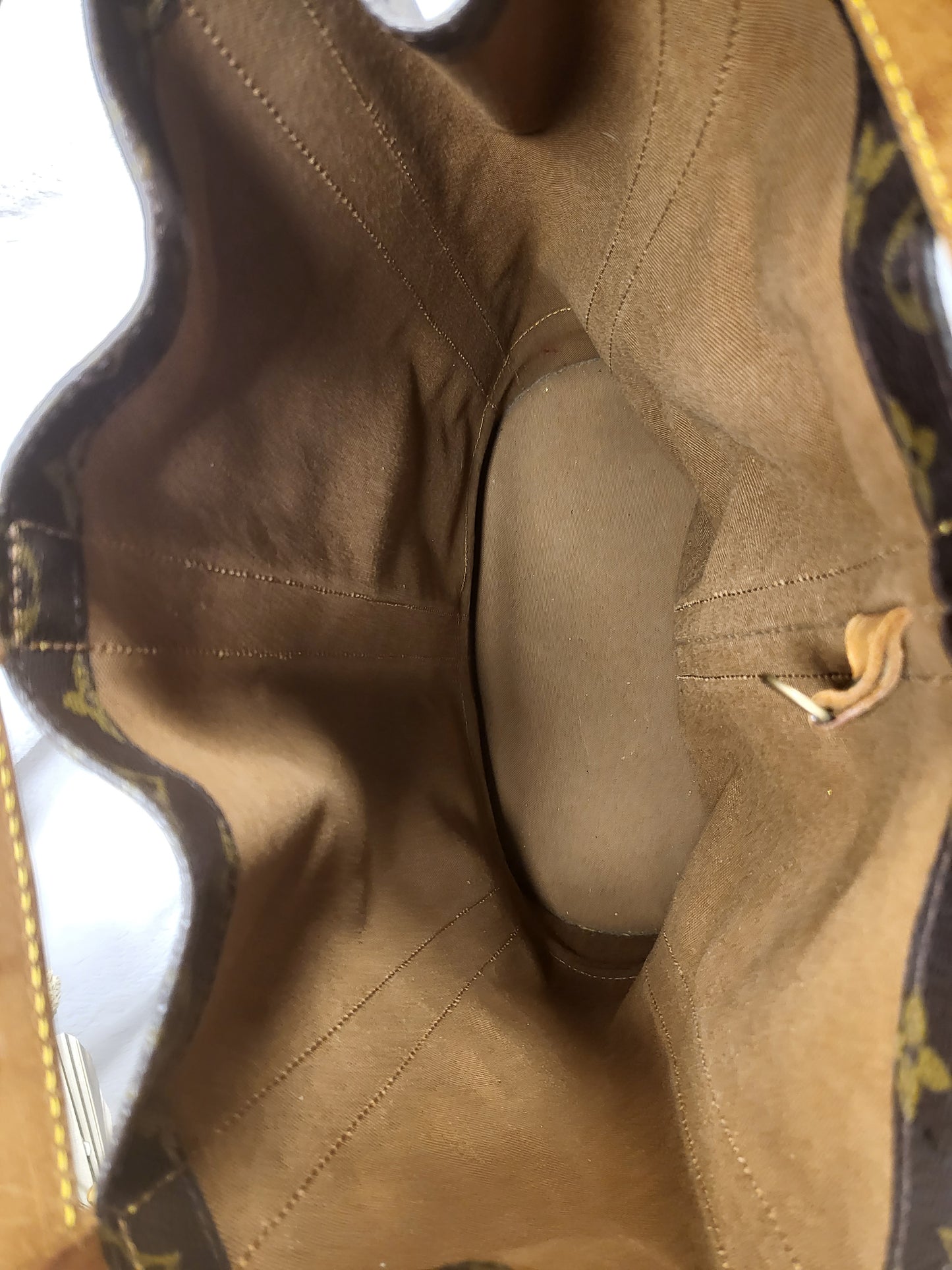 Authentic pre-owned Louis Vuitton Randonnee pm shoulder bag