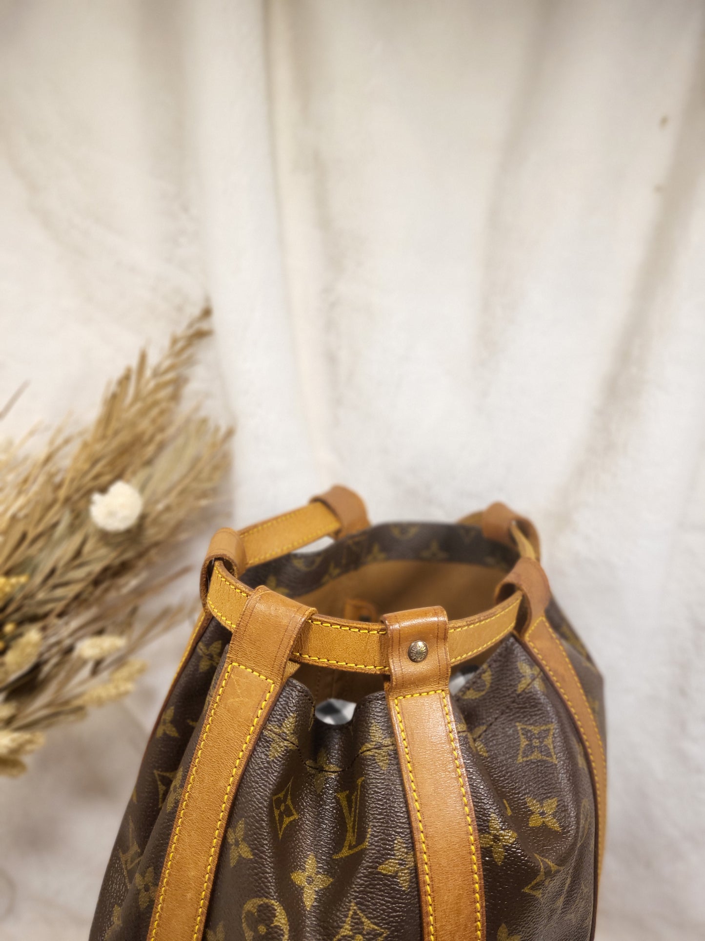 Authentic pre-owned Louis Vuitton Randonnee pm shoulder bag