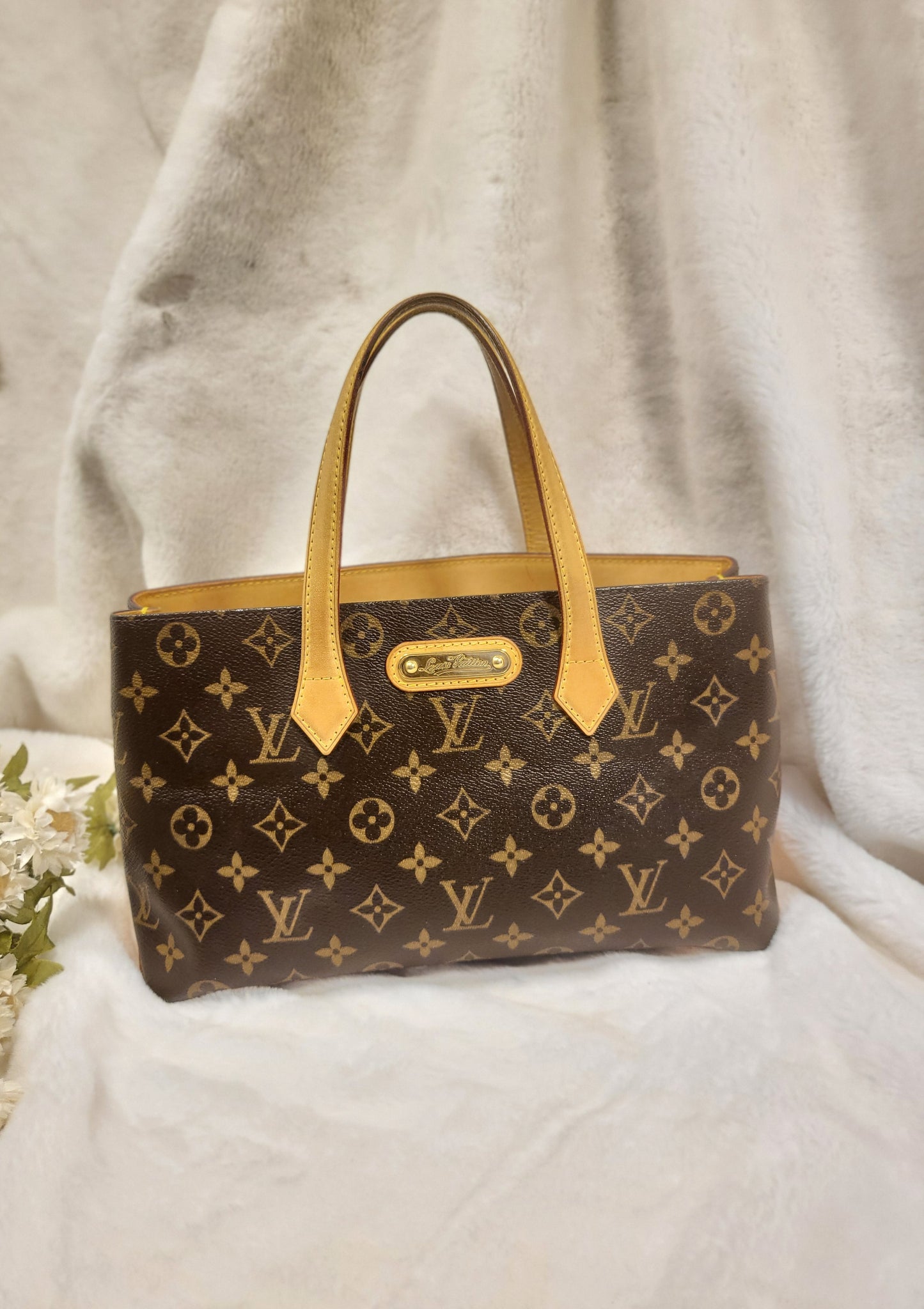 Authentic pre-owned Louis Vuitton Wilshire pm