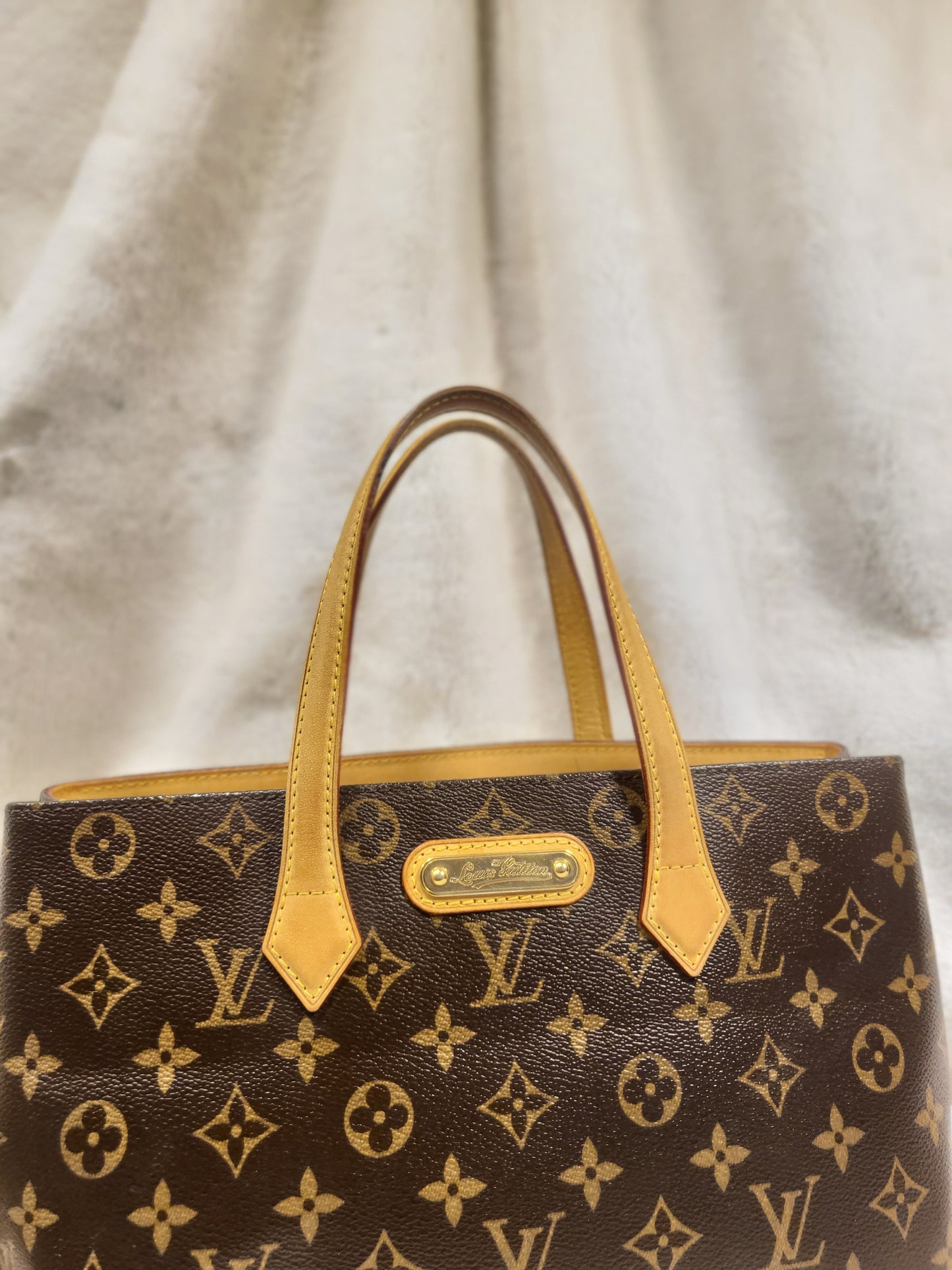 Authentic pre-owned Louis Vuitton Wilshire pm